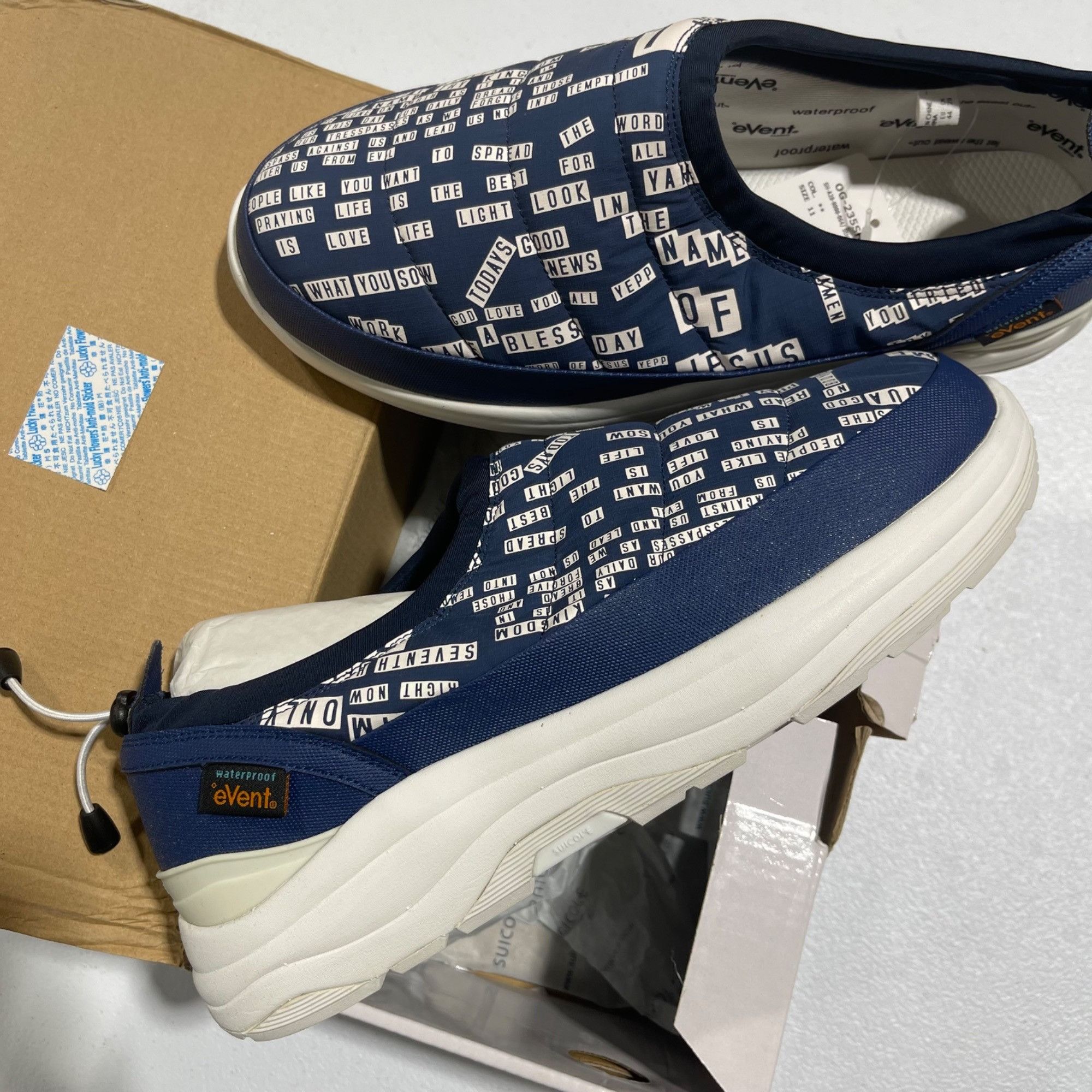 NIB SUICOKE x SEVENTH HEAVEN NAVY LOW EDITION PEPPER US 11