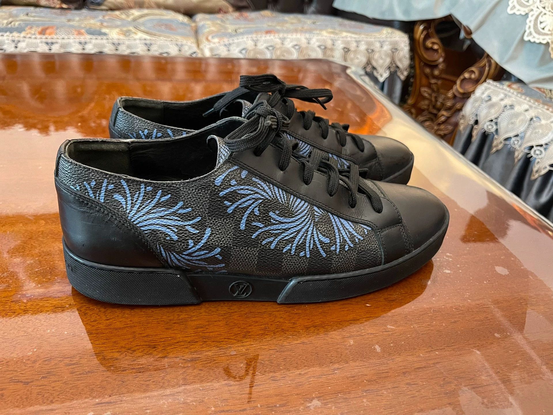 Louis Vuitton LV Damier Vine Series US 7 Shoes Size US 7 / EU 40 - 1 Thumbnail