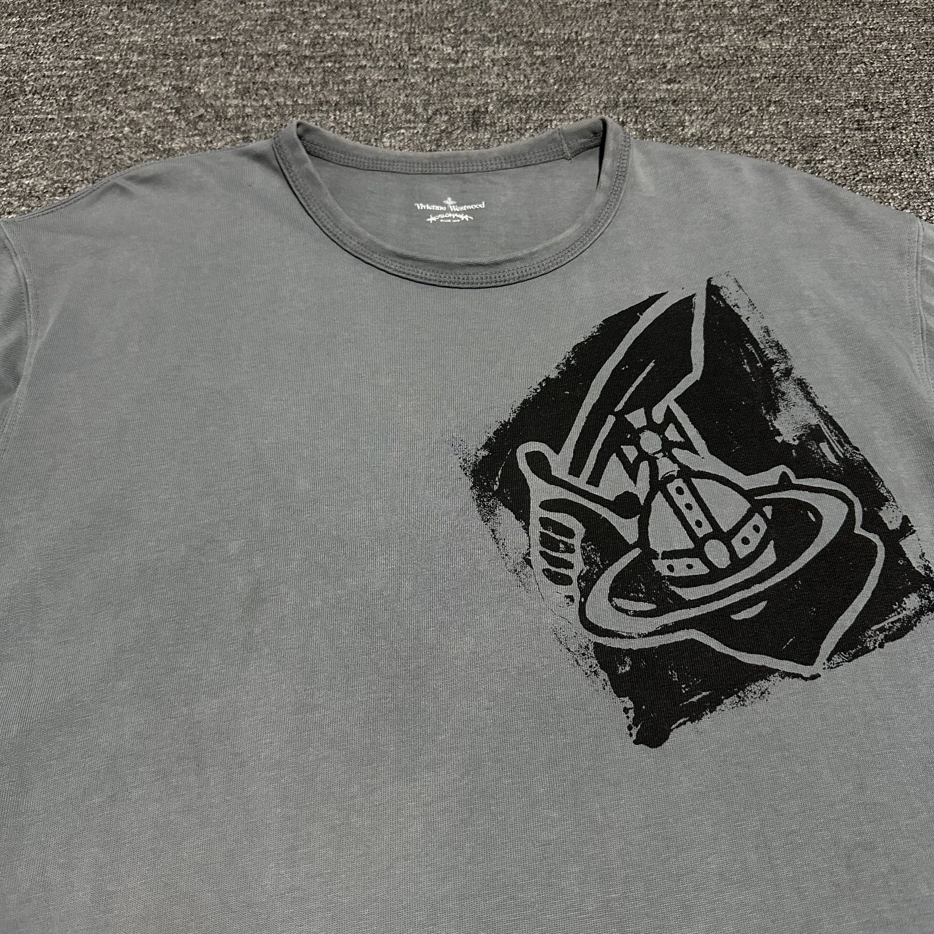 Vivienne Westwood Vivienne Westwood Tee Size US L / EU 52-54 / 3 - 2 Thumbnail