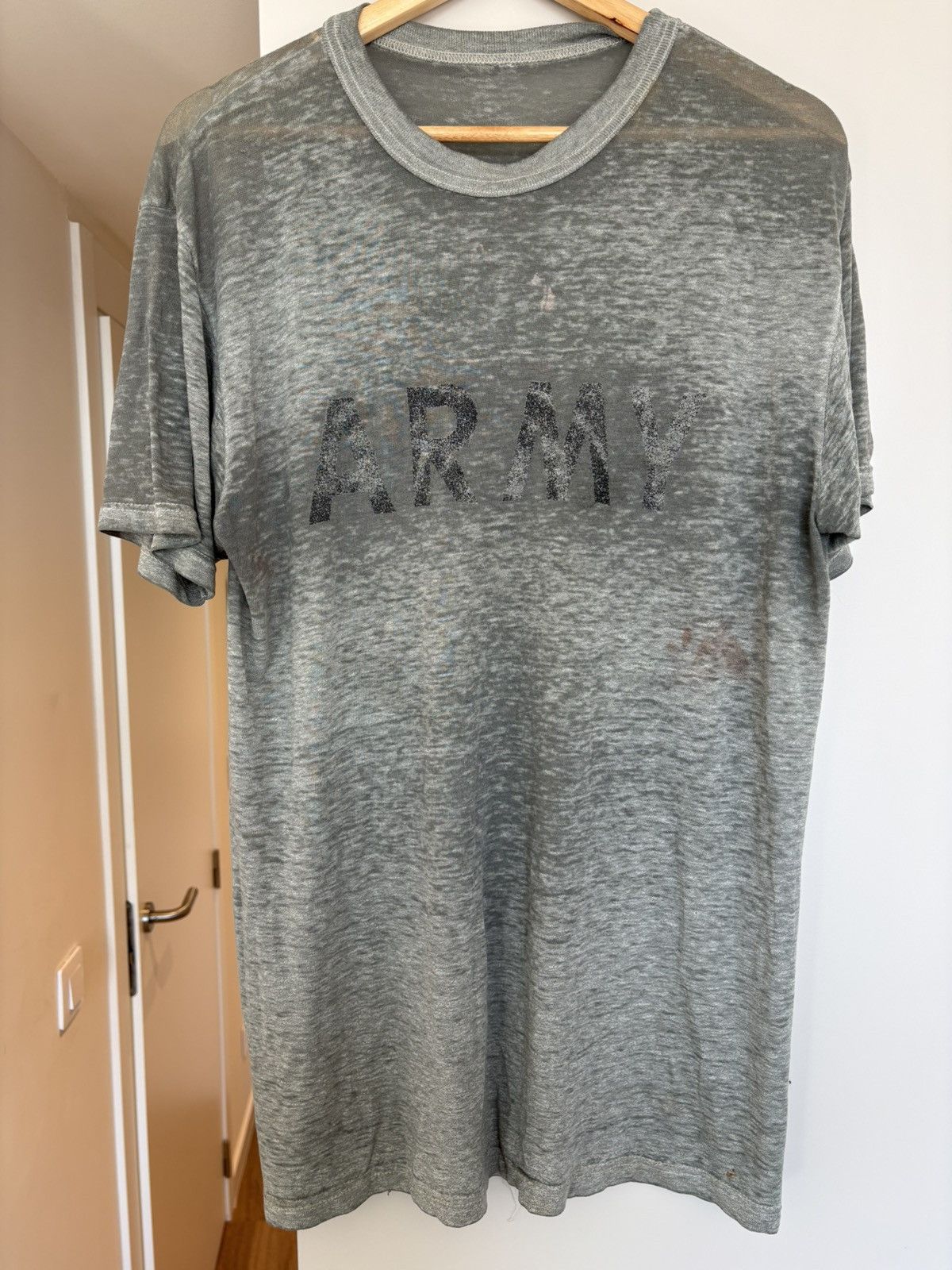 Vintage Vintage ARMY Faded T-Shirt Size US M / EU 48-50 / 2 - 3 Thumbnail