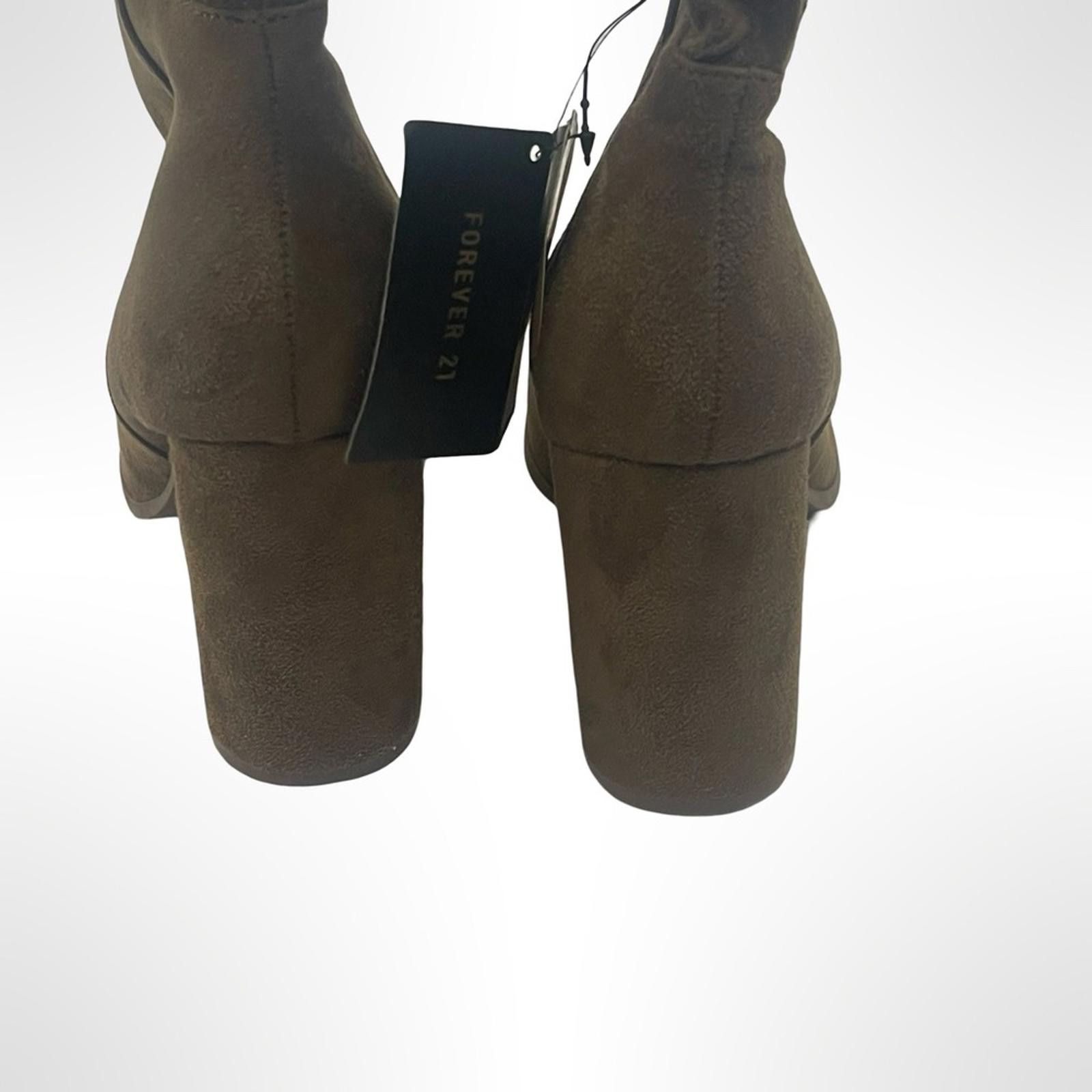 Forever 21 Brown Knee-High Women's Boots size 7.5 NWT Size US 7.5 / IT 37.5 - 5 Thumbnail