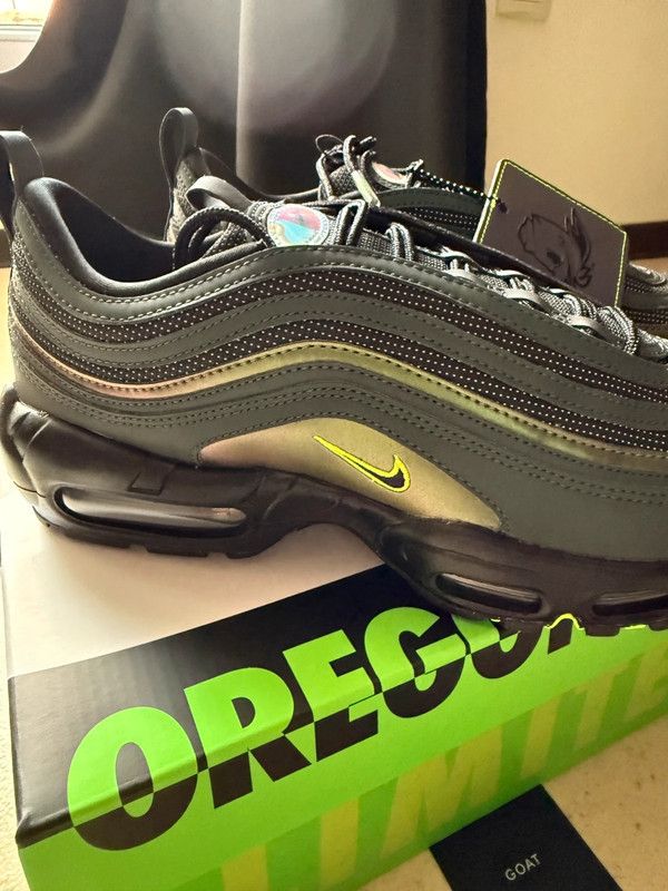 Nike Nike Air Max 95/97 University of Oregon Thunder PE Size US 12 / EU 45 - 11 Thumbnail