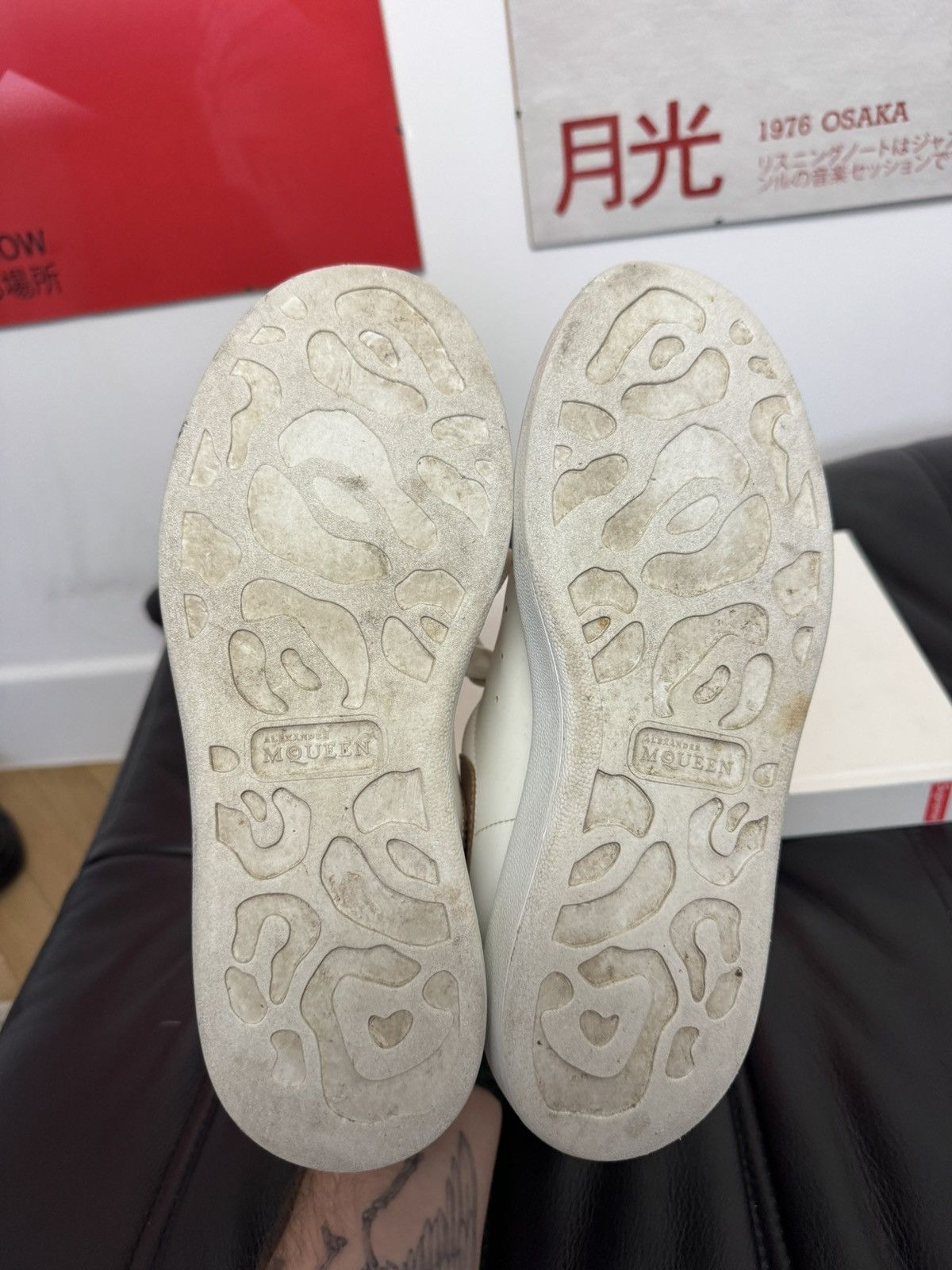 Alexander McQueen Alexander Mcqueen Oversize Sneakers Women White Leather Size US 7 / IT 37 - 6 Thumbnail
