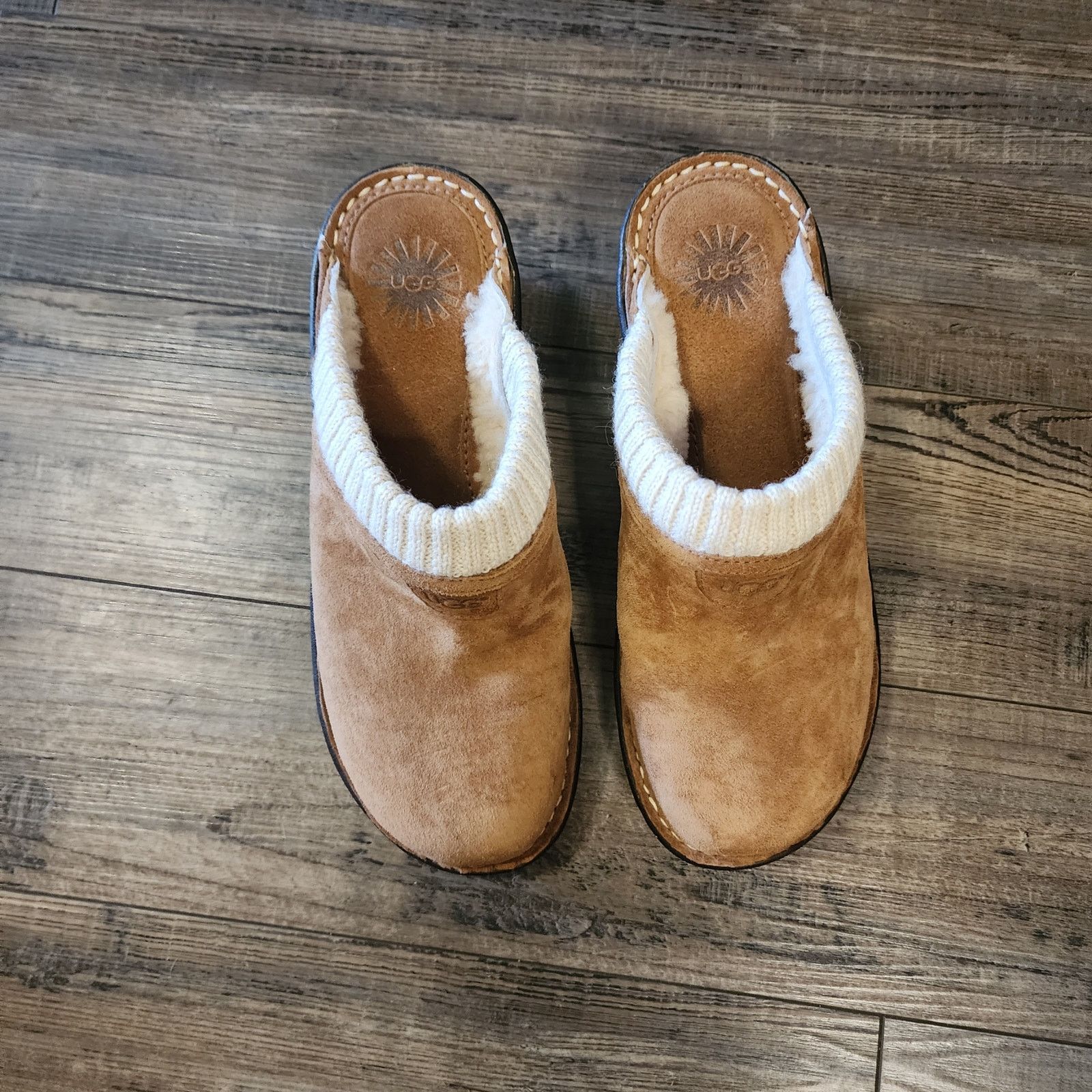 Ugg UGGs Australia size 9 Suede Clogs shoes Knit chestnut b38 Size US 9 / IT 39 - 1 Thumbnail