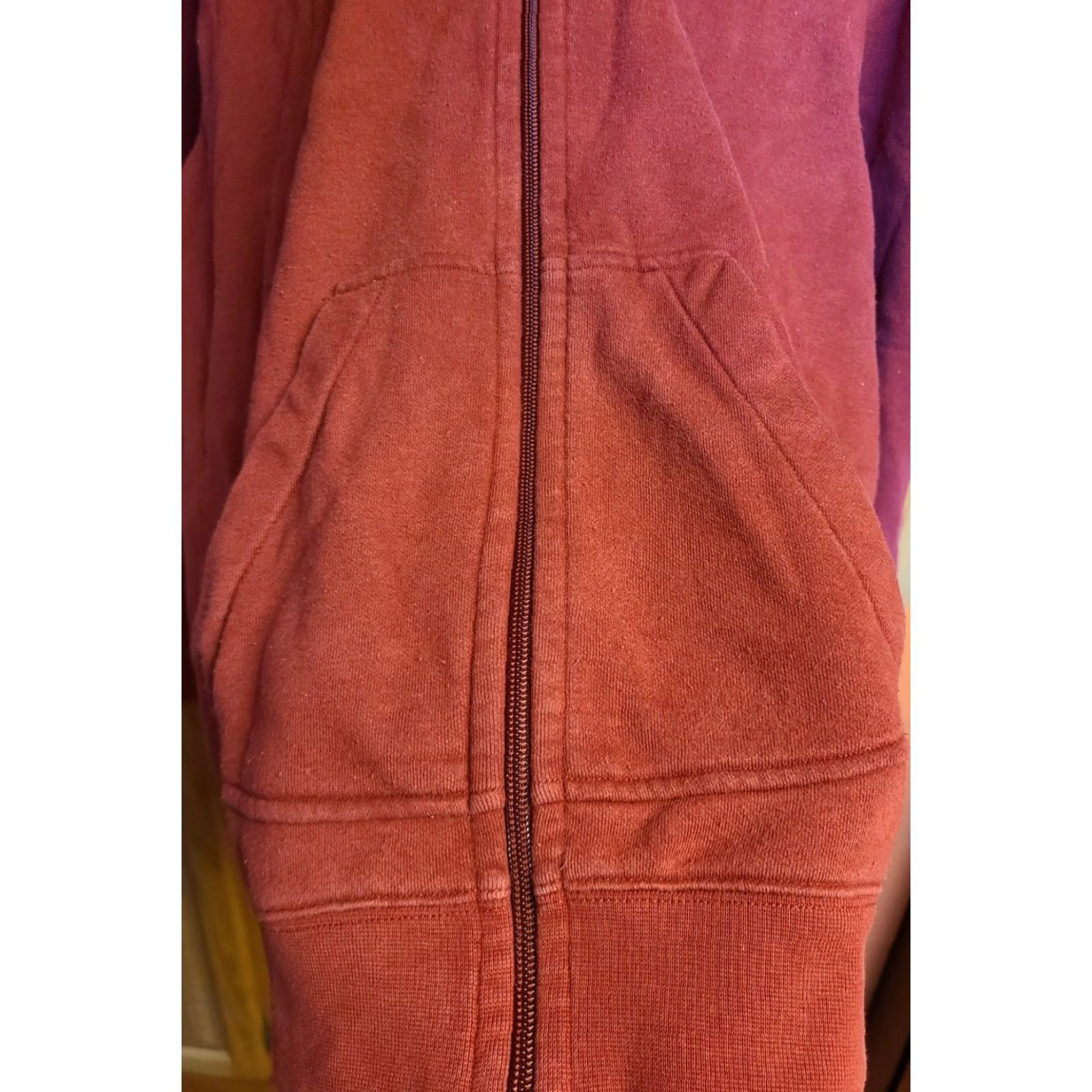 Nike NIKE Hoodie Sweatshirt Men M Embroidered Swoosh Full Zip Crimson Red Gray Tag Vintage Shirt Size US M / EU 48-50 / 2 - 6 Thumbnail