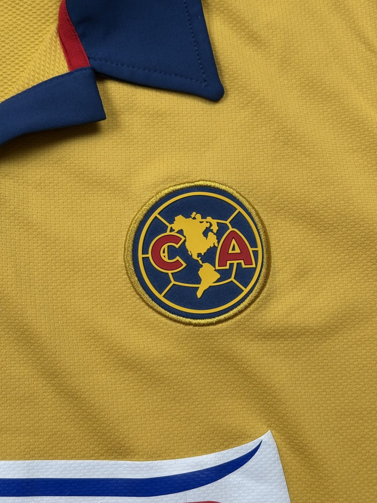 Nike Vintage 2006 Club America Nike Home Jersey Yellow Bimbo Size US L / EU 52-54 / 3 - 8 Thumbnail