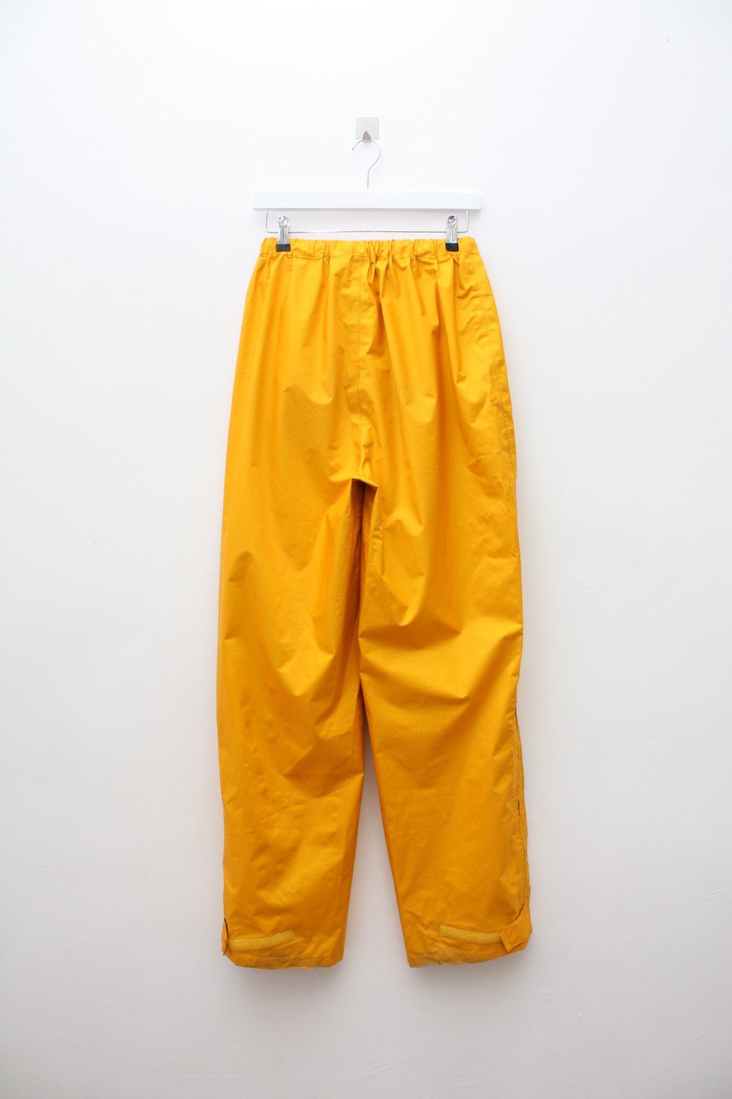 Montbell × Vintage Mont-Bell Vintage Gore-Tex Yellow Pants Made in Japan Size US 30 / EU 46 - 2 Thumbnail