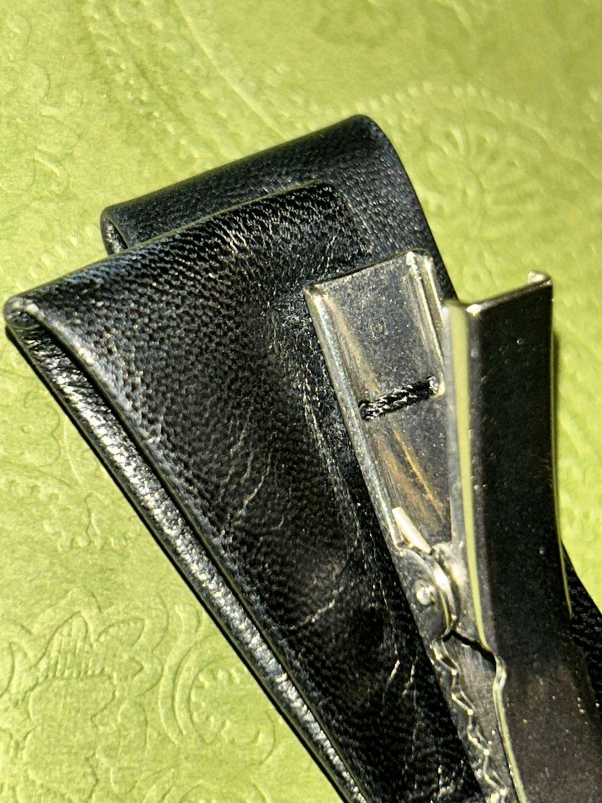 Gucci GUCCI Black Leather and Crystal Embellished Bow Hair Clip Size ONE SIZE - 7 Thumbnail