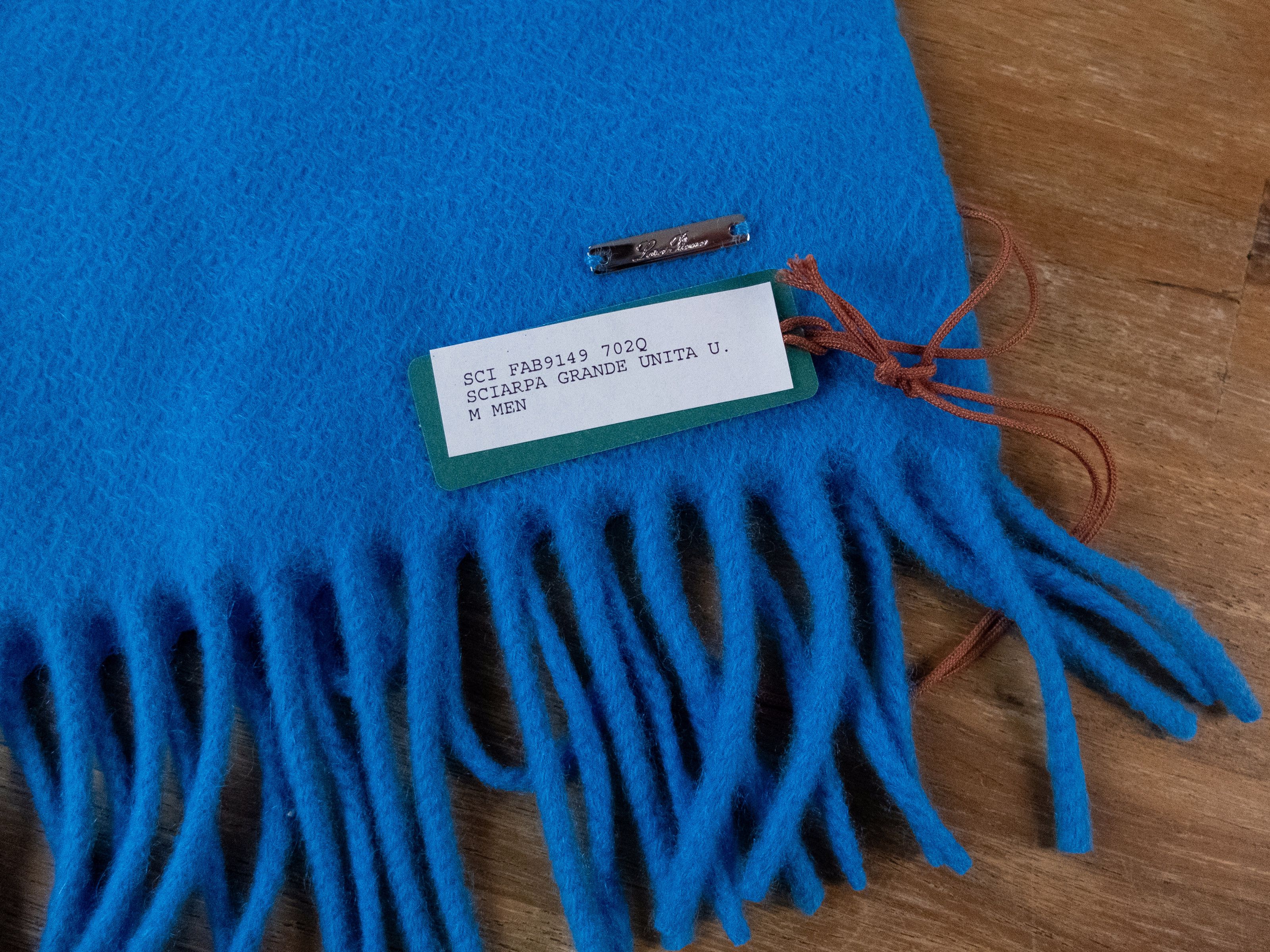 LORO PIANA solid blue knit pure cashmere scarf knitted Italy