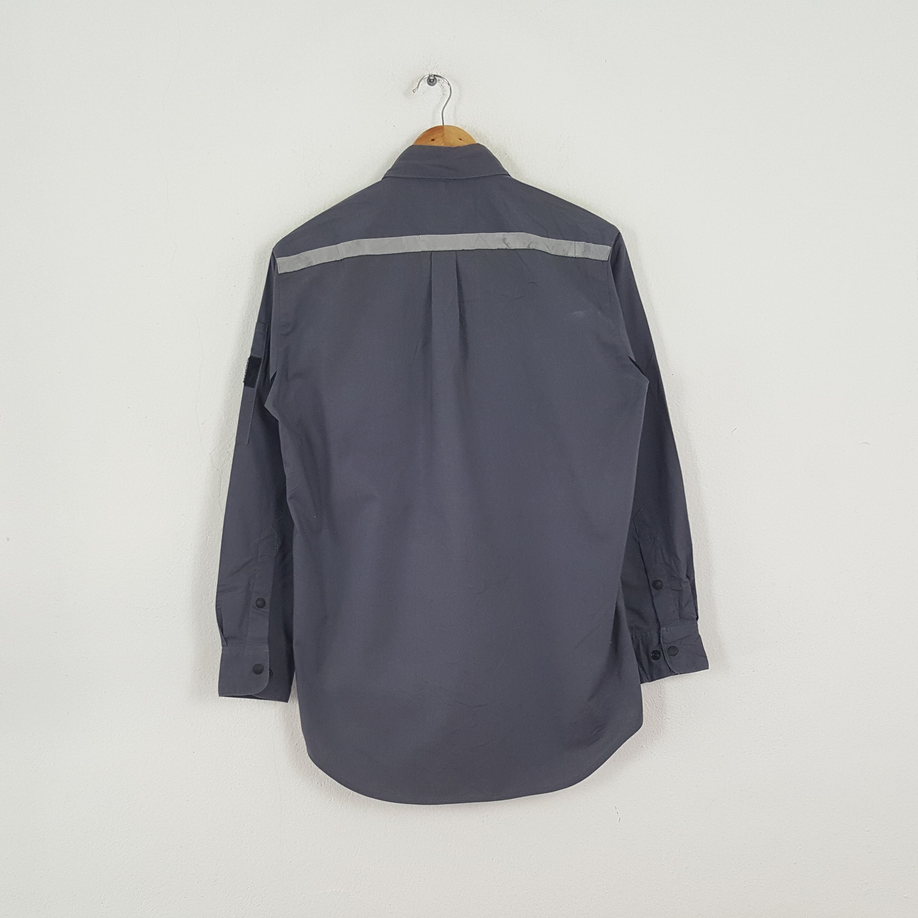 Vintage Vintage Toshiba Japanese Electronic Staff Shirt Button Up Size US L / EU 52-54 / 3 - 3 Thumbnail