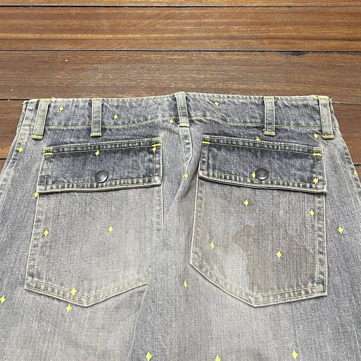 Undercover SS02 Very Rare Undercover The Illusion of Haze Diamond Jeans Size US 29 - 4 Thumbnail