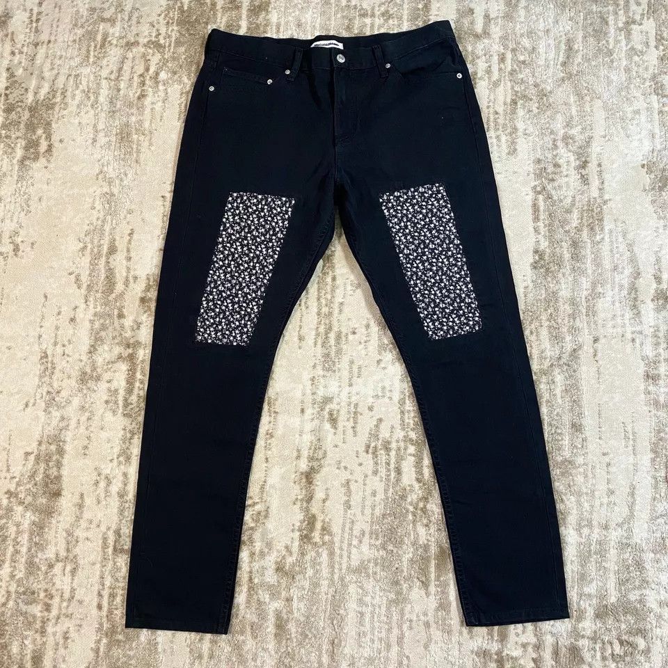 Calvin Klein CKJ Calvin Klein Jeans 205W39NYC Mid Rise Slim Floral Patch Size 31" - 1 Thumbnail