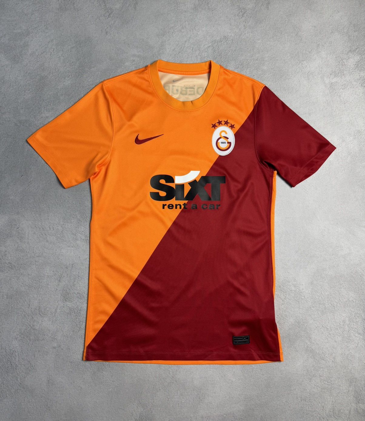 Nike Galatasaray 2021 2022 Home Shirt Soccer Jersey Nike Size US S / EU 44-46 / 1 - 1 Thumbnail