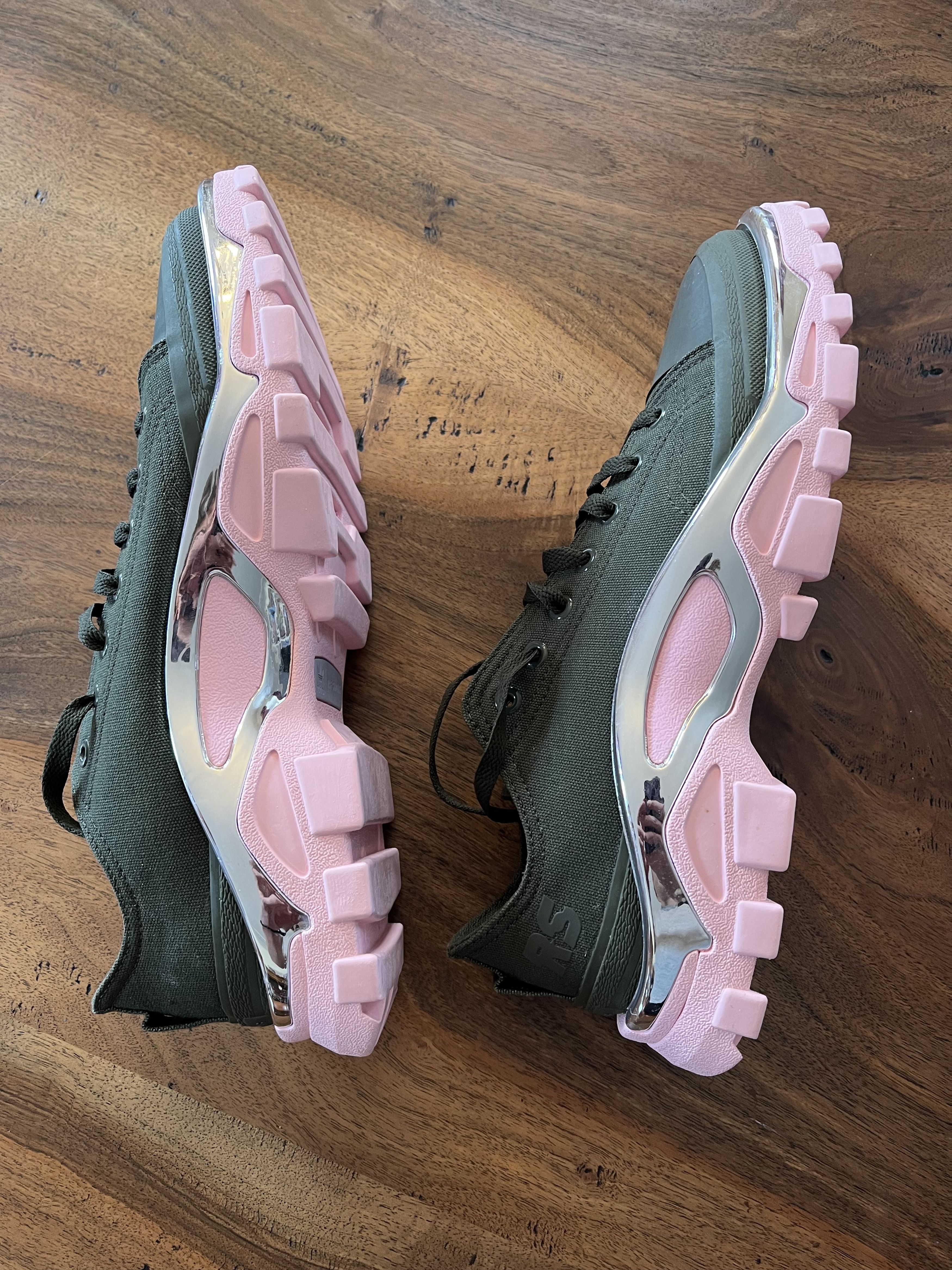 Raf Simons Raf Simons Detroit Runner in size EU 44 Size US 10 / EU 43 - 4 Thumbnail