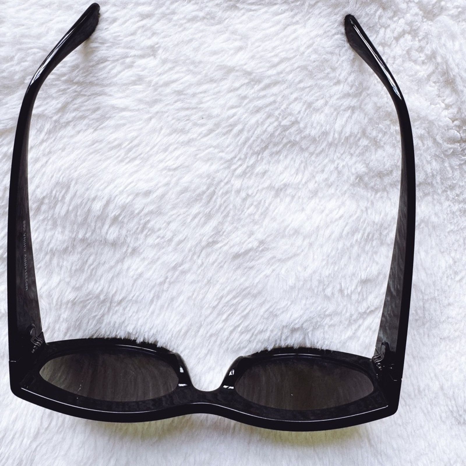 Other Faye Mirrored Purple with Black Rim Sunglasses Size ONE SIZE - 5 Thumbnail