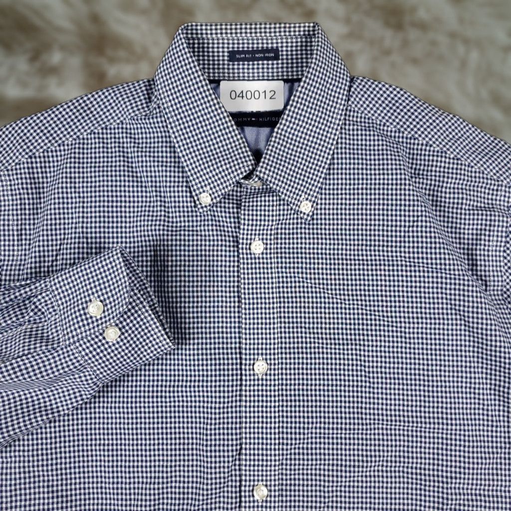 Tommy Hilfiger VINTAGE? No — Tommy Hilfiger Dress Shirt Mens 15 Blue White Check Long Sleeve Button Up Collared Cotton Size 40R - 1 Thumbnail