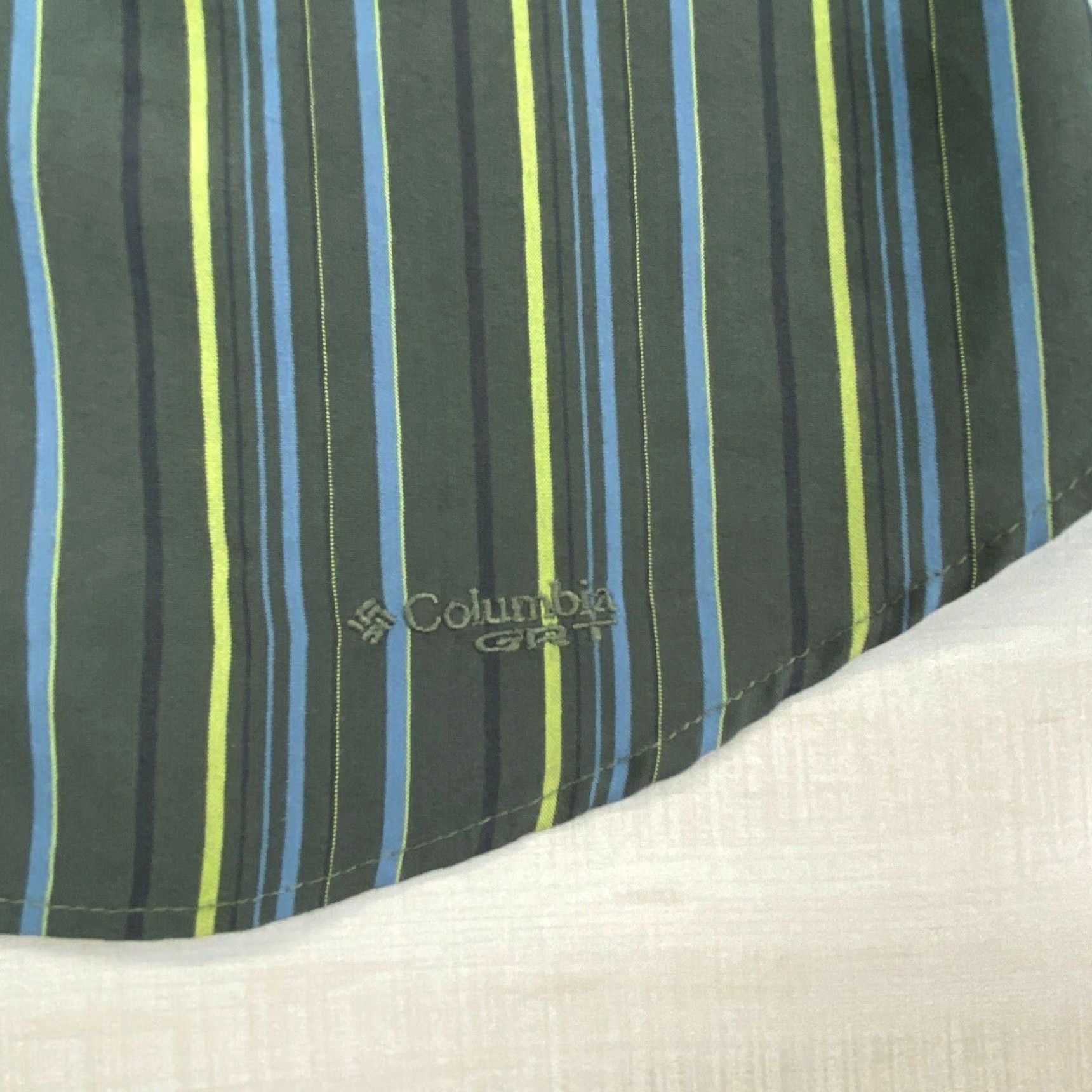 Vintage Columbia GRT Womens Green Striped Button Up Shirt Small Modal Blend Size S / US 4 / IT 40 - 6 Thumbnail