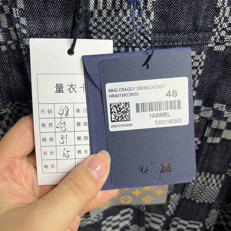 Louis Vuitton Louis Vuitton Black checkerboard single-breasted casual lo Size US M / EU 48-50 / 2 - 2 Thumbnail