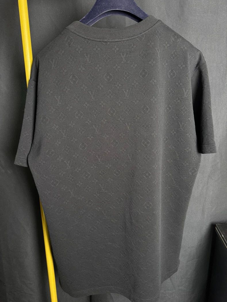 Louis Vuitton LOUIS VUITTON dark print and full print short sleeves 2501- Size US L / EU 52-54 / 3 - 2 Thumbnail