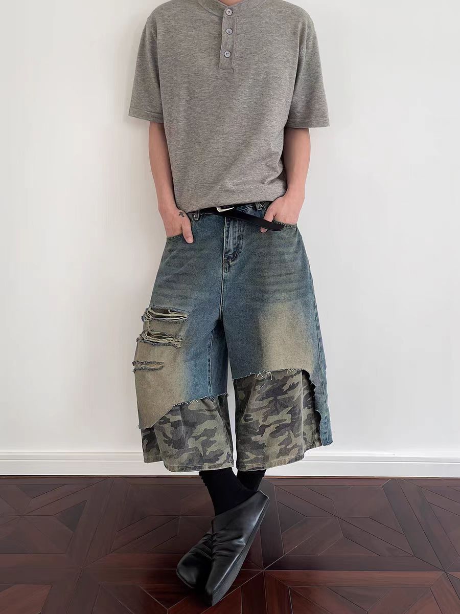 Jean Casual Loose-Fit Ripped Camouflage Shorts Size US 30 / EU 46 - 2 Thumbnail