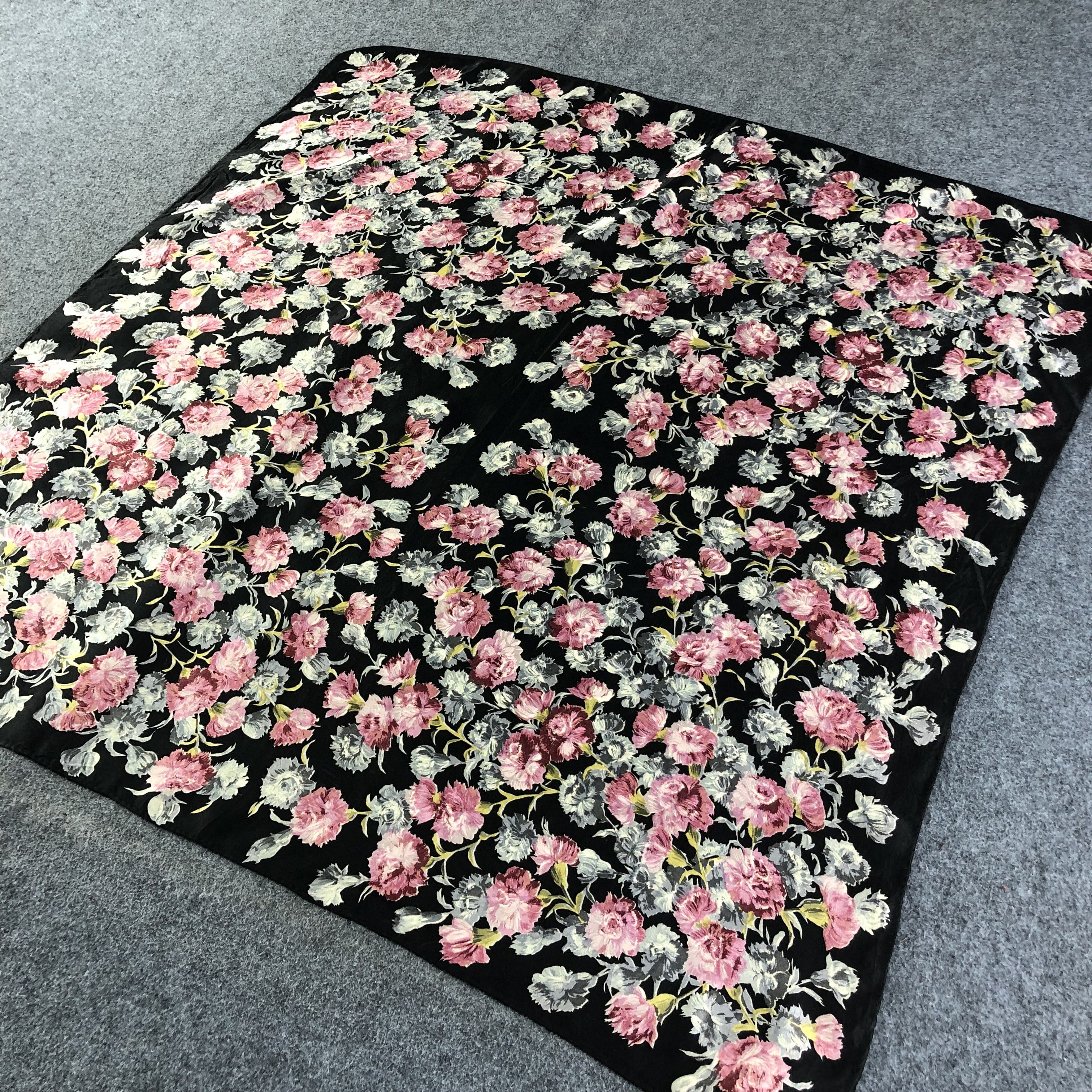 Japanese Brand Luxury Floral Hand Rolled Silk Scarf M621 Size ONE SIZE - 2 Thumbnail