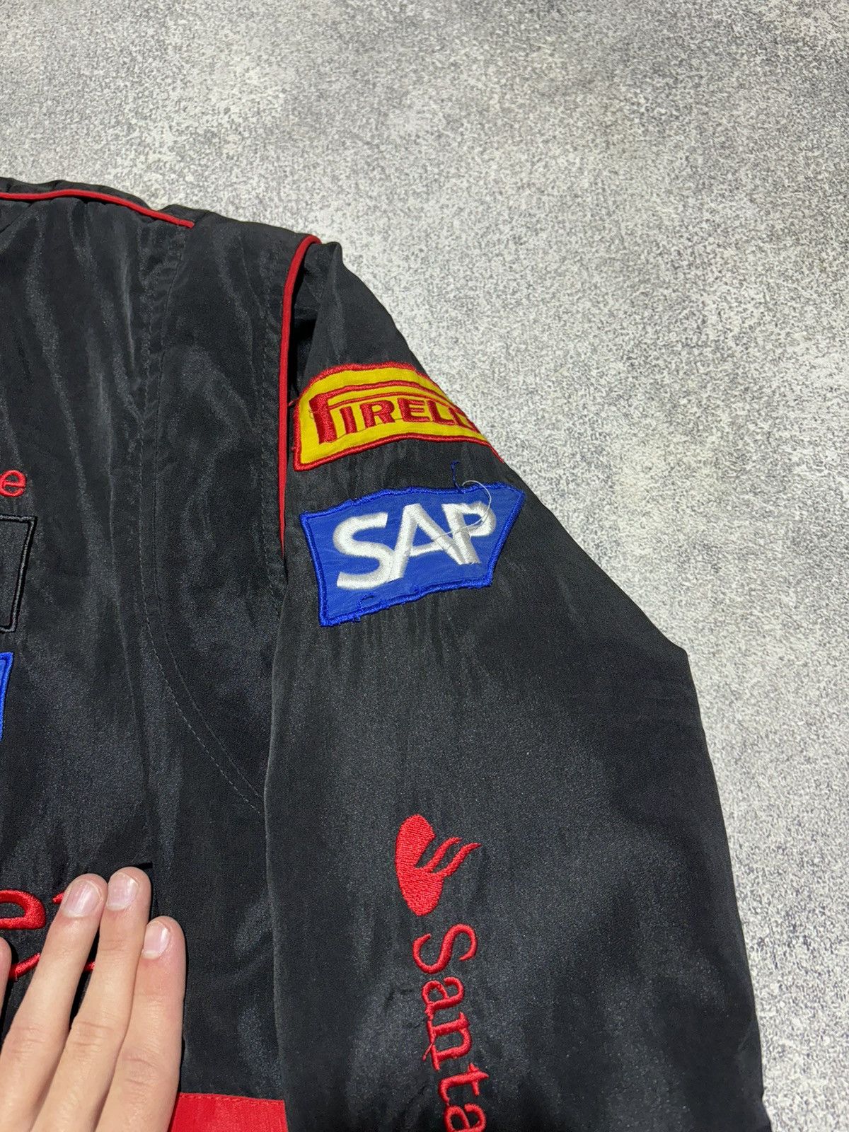 Formula 1 × Malcolm McLaren × Mercedes-Benz Vintage Mercedes-Benz Mclaren Santander F1 Racing Jacket Size US M / EU 48-50 / 2 - 4 Thumbnail