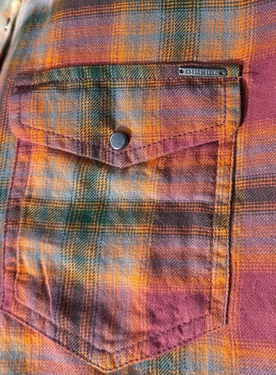 Diesel DIESEL Women's Gradient Shirt buttons up grunge style retro Size L / US 10 / IT 46 - 2 Thumbnail