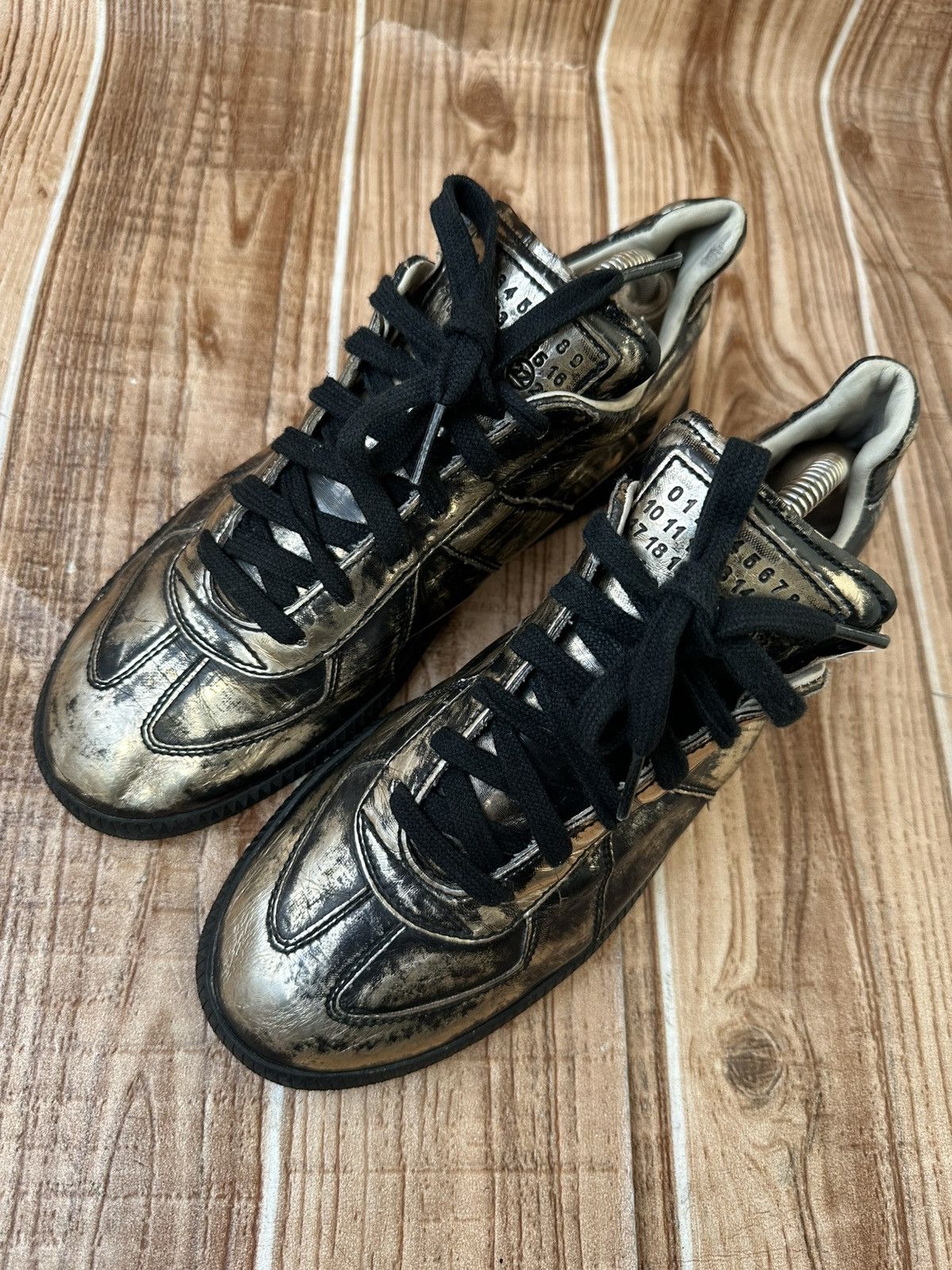 Maison Margiela Maison Margiela Black/Silver Metallic Leather Lowtop Sneaks Size US 7 / IT 37 - 3 Thumbnail