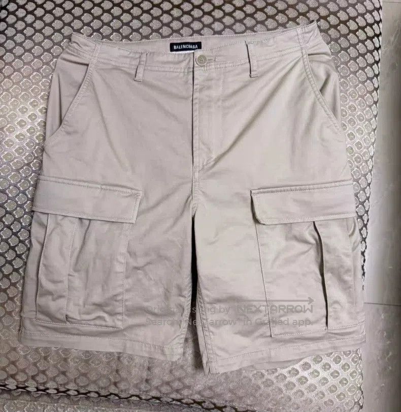Balenciaga Balenciaga Cargo shorts, khaki, size 46 Size US 30 / EU 46 - 1 Thumbnail