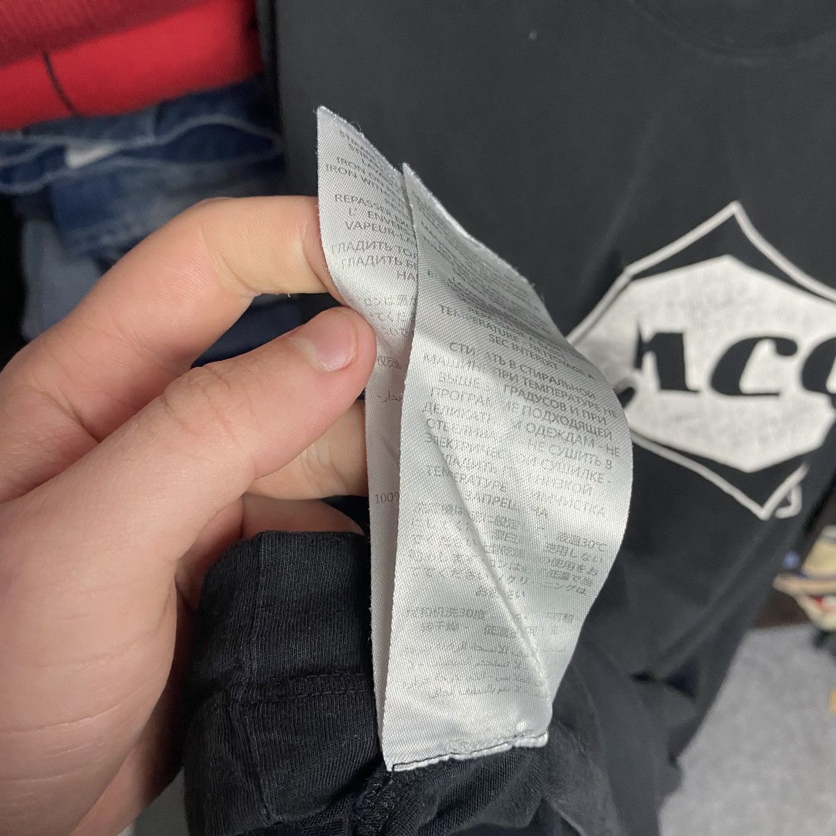 MCQ Luxury Mcq Alexander McQueen Big Logo designer tee size L Size US L / EU 52-54 / 3 - 10 Thumbnail