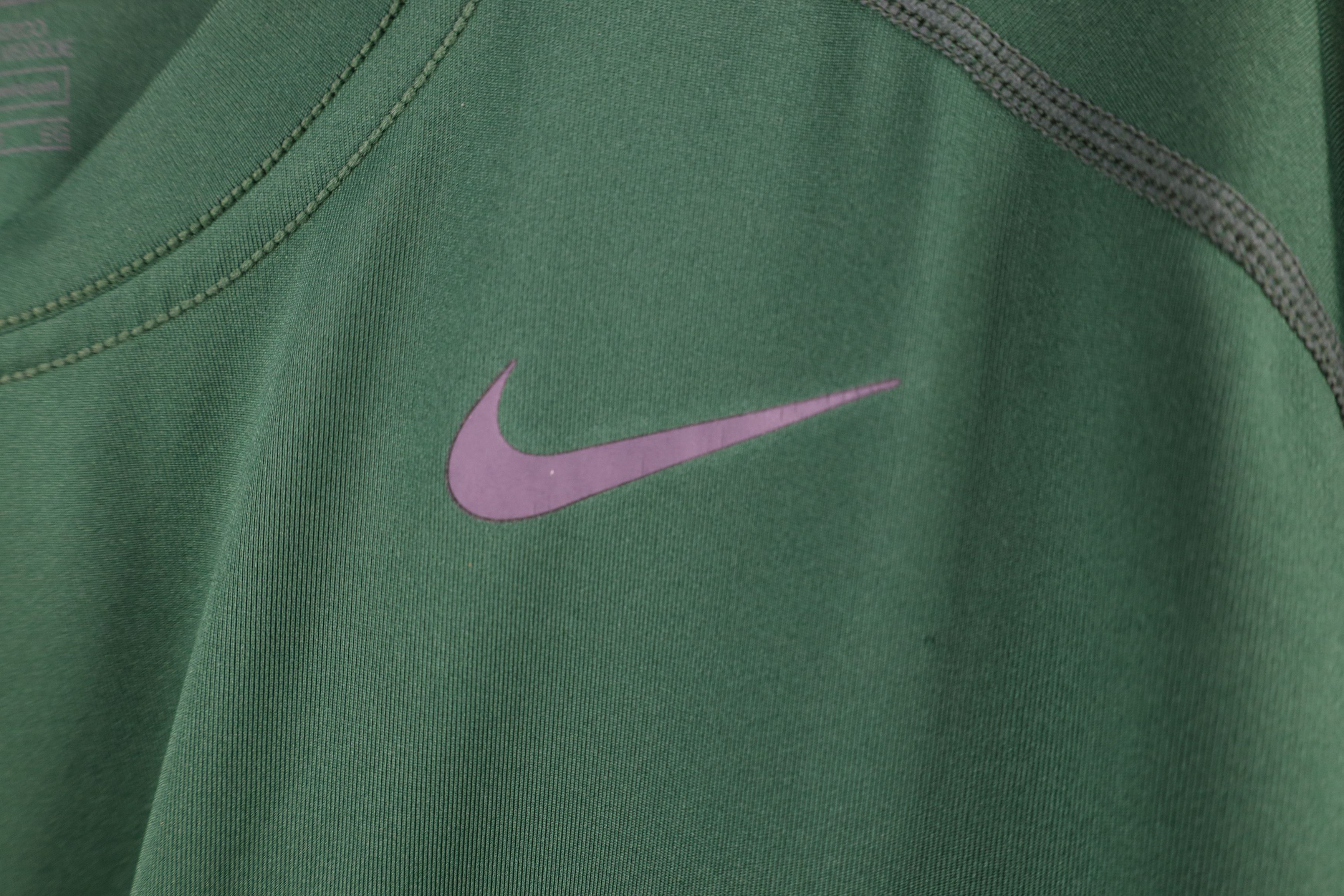 Vintage Nike Pro Combat Fitted Training Short Sleeve T-Shirt Green Size US XL / EU 56 / 4 - 4 Thumbnail