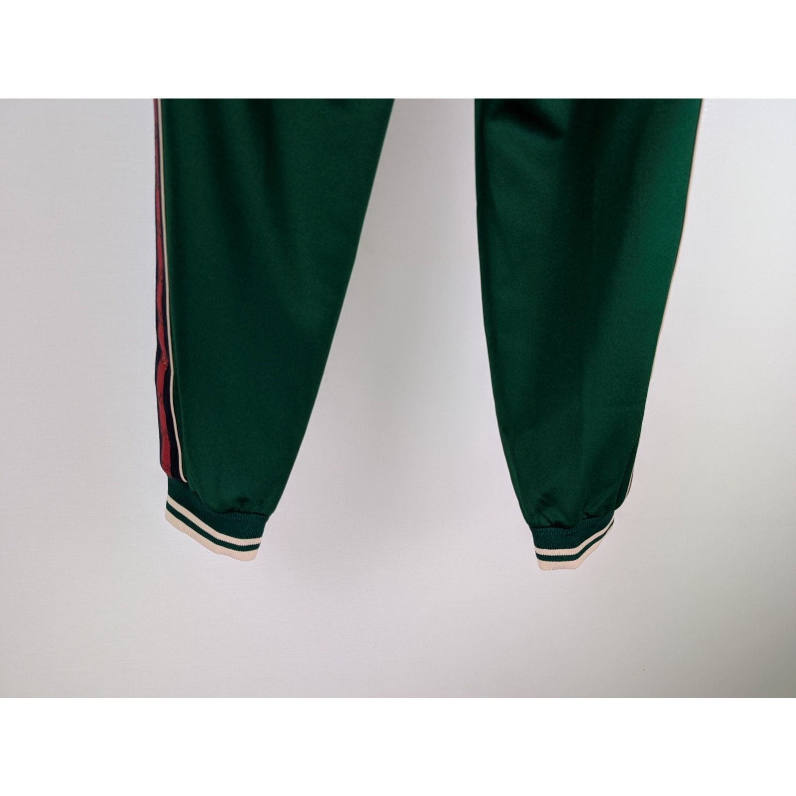 Gucci o1rshd1 Track Pants With GG Bejewled Trim Detail in Green Size US 32 / EU 48 - 9 Thumbnail