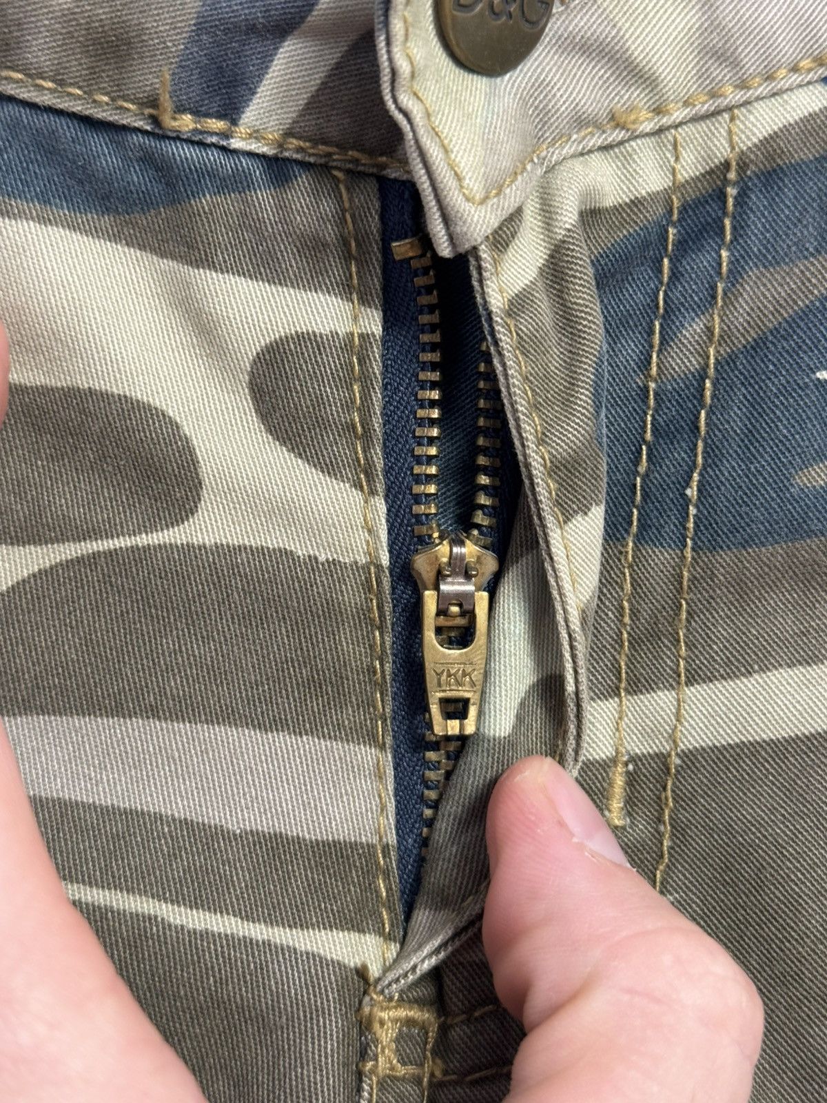 Dolce & Gabbana Dolce & Gabbana Vintage Women’s Shorts Camo style 90’s Size 29" - 8 Thumbnail