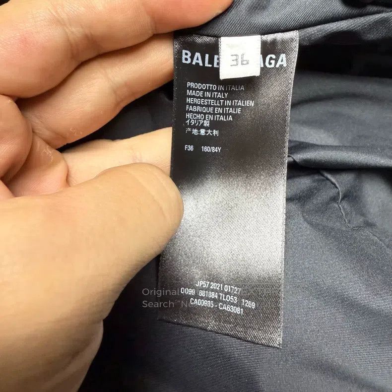 Balenciaga Balenciaga Monogram Full Print Down Vest - Black Size XS / US 0-2 / IT 36-38 - 3 Thumbnail