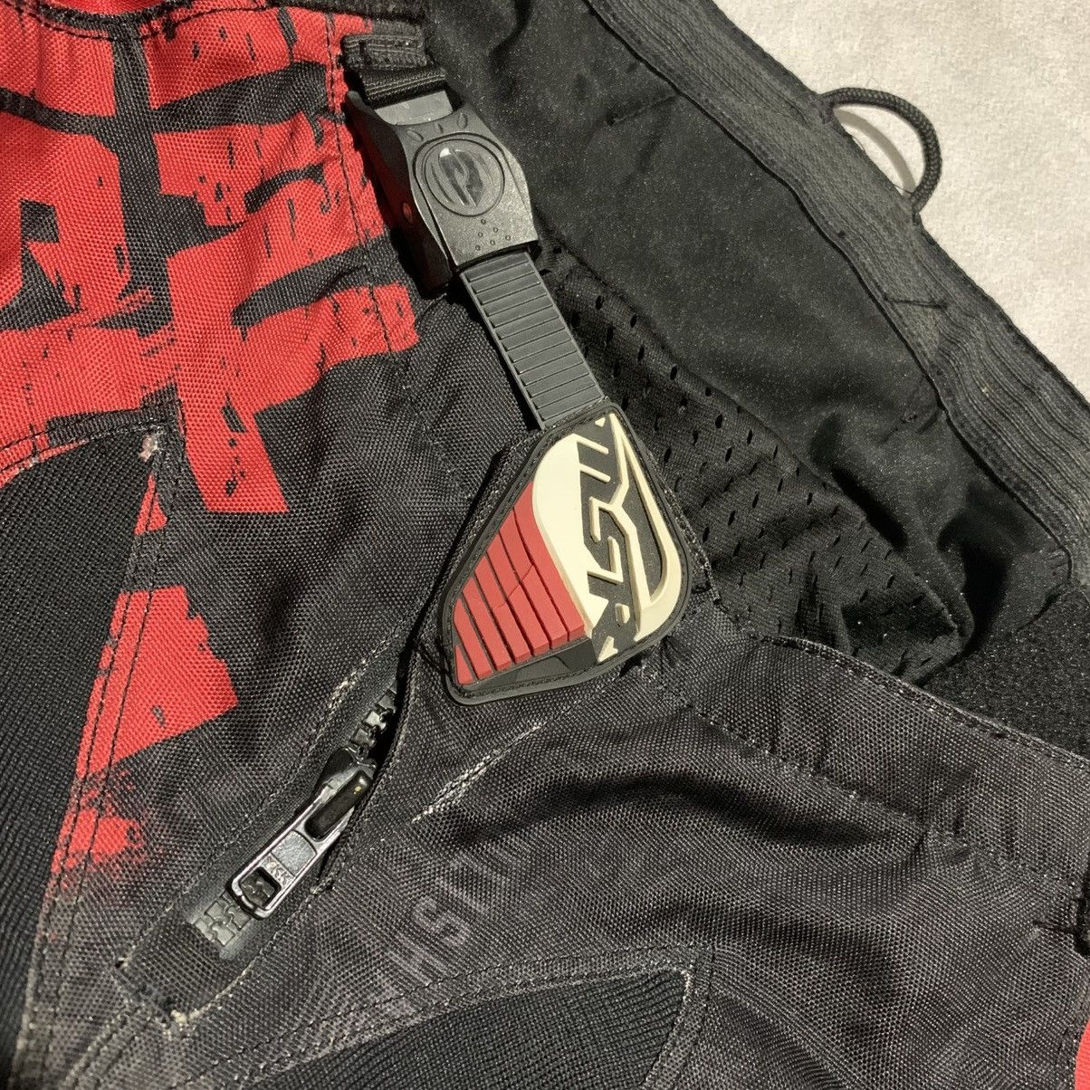 Metal Mulisha Metal Mulisha Motocross Red Black Dirt Bike Pants Size US 30 / EU 46 - 4 Thumbnail