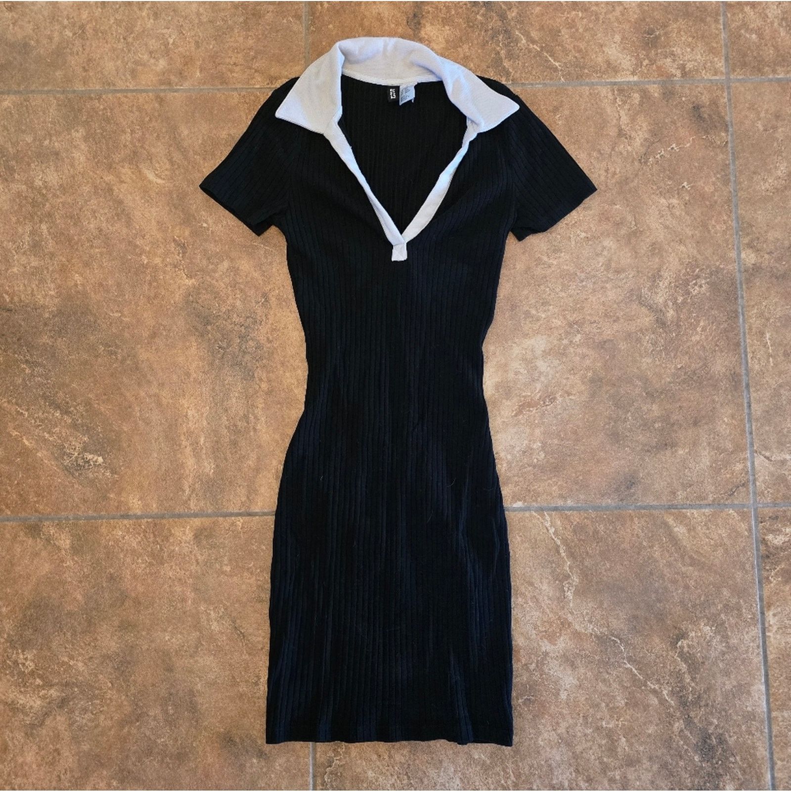 Divided Black | DIVIDED | White Collar Fitted Midi Size XXS / US 00 / IT 34 - 1 Thumbnail