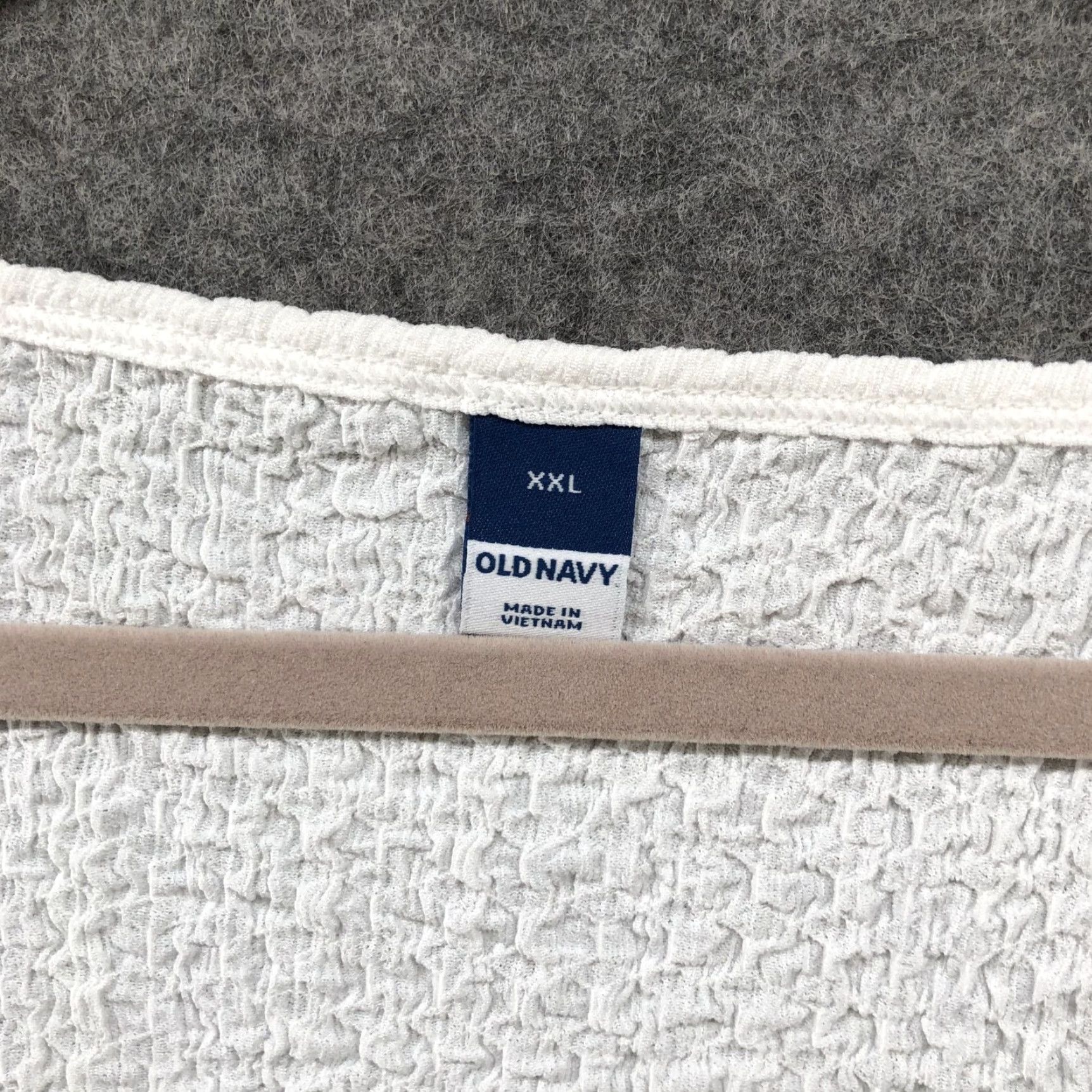 Old Navy Old Navy Tank Top Womens XXL White Sleeveless Pucker Square Neck Seersucker Tank Shirt Casual Plus Size Size XXL / US 16-18 / IT 52-54 - 5 Thumbnail