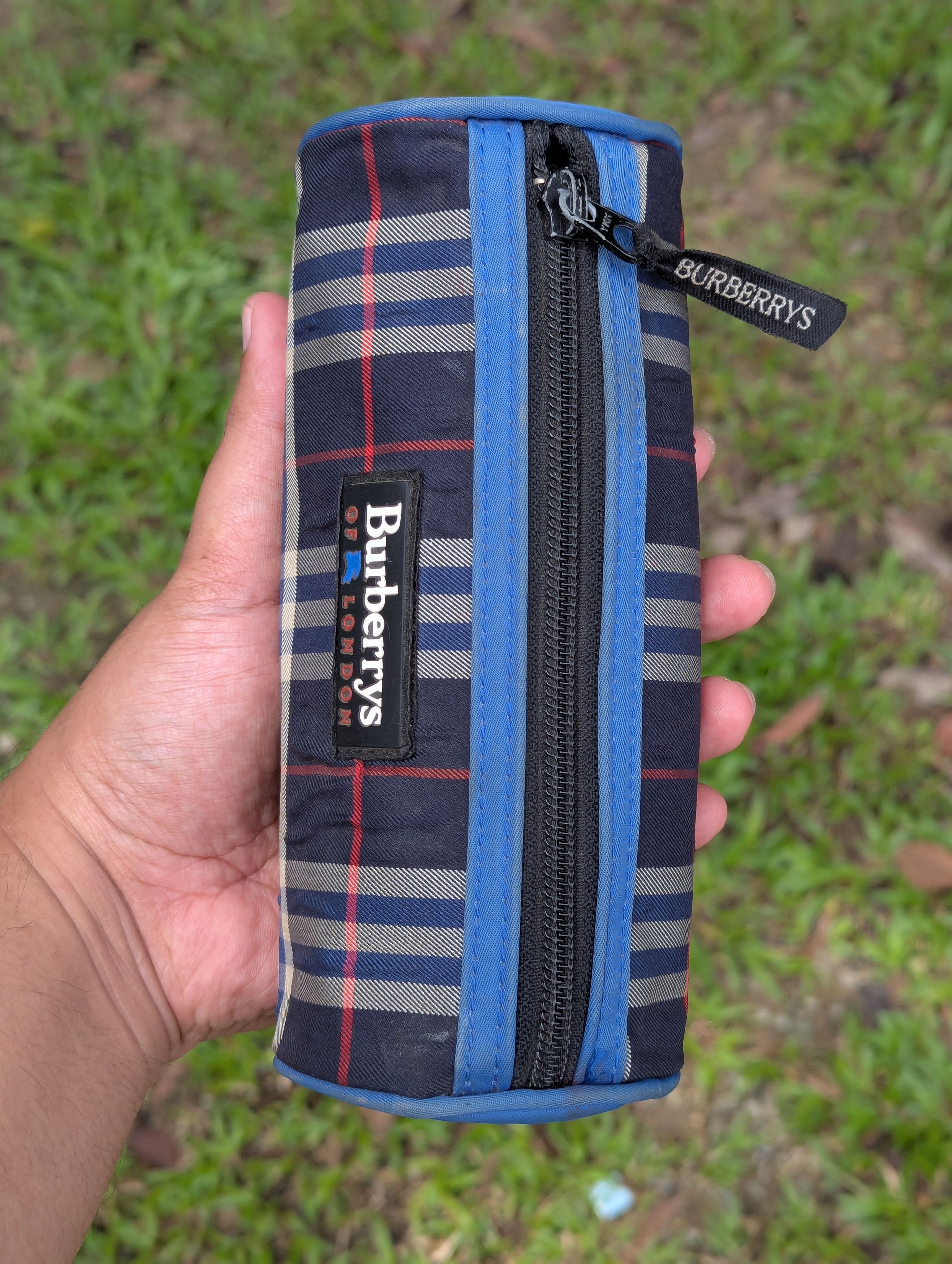 Burberry Vintage 90s Burberry London Pencil Case Size ONE SIZE - 2 Thumbnail