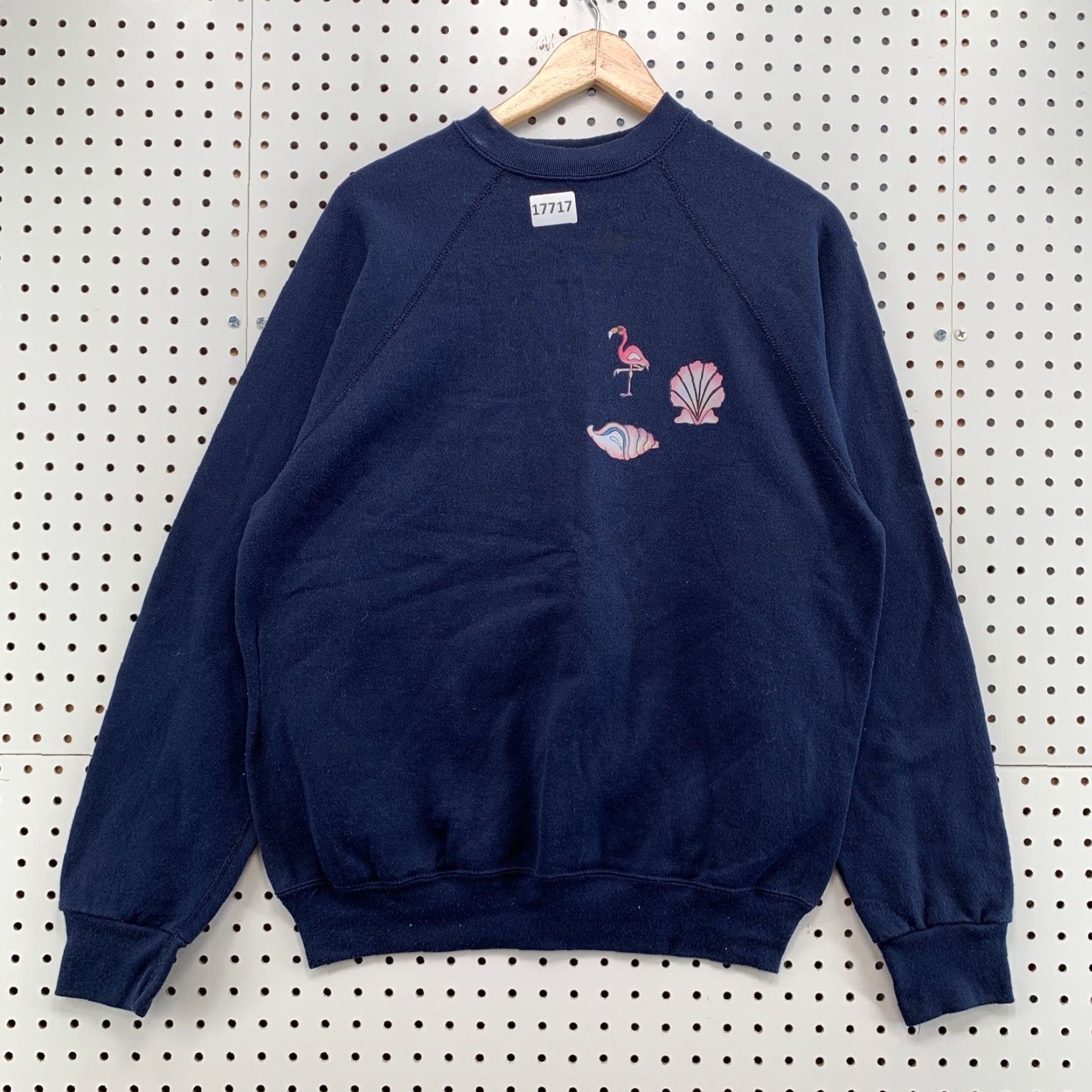 Tultex VINTAGE Tultex Sweatshirt Male L Crewneck Navy Blue Flamingo Sea Shells Beach Pattern Pullover 90s Mens Large Size US L / EU 52-54 / 3 - 6 Thumbnail