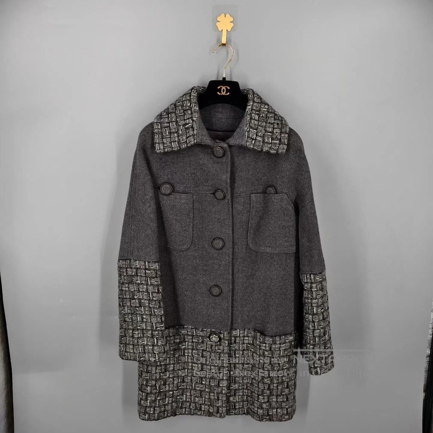 Chanel Chanel Gray Tweed Coat. Size S / US 4 / IT 40 - 1 Thumbnail