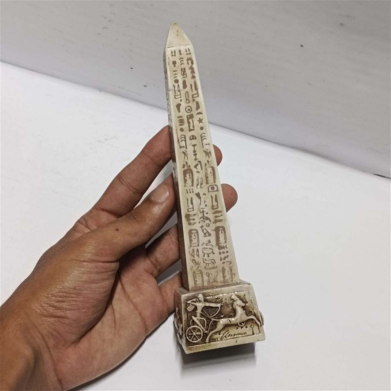 Egyptian Obelisk Statue – Ancient Hieroglyphic Decor
