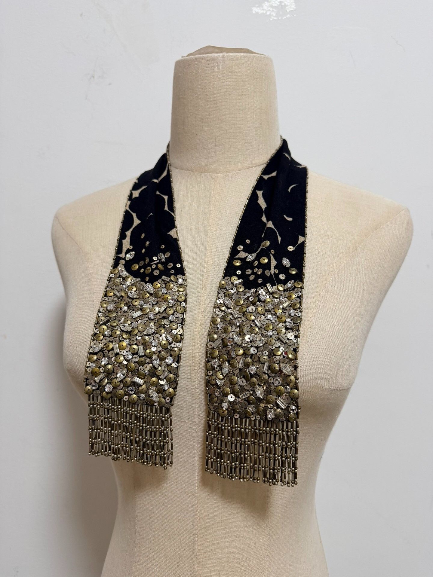 Dries Van Noten Dries Van Noten Beaded Short Tie Size ONE SIZE - 1 Thumbnail