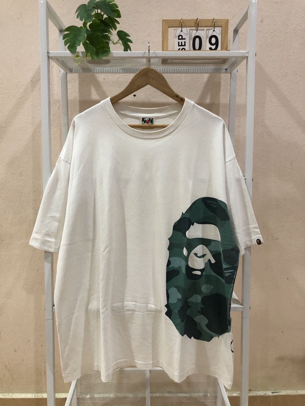 Bape Bape Green Colour Camo Side Big Ape Head Relaxed Tshirts Size US XXL / EU 58 / 5 - 1 Thumbnail