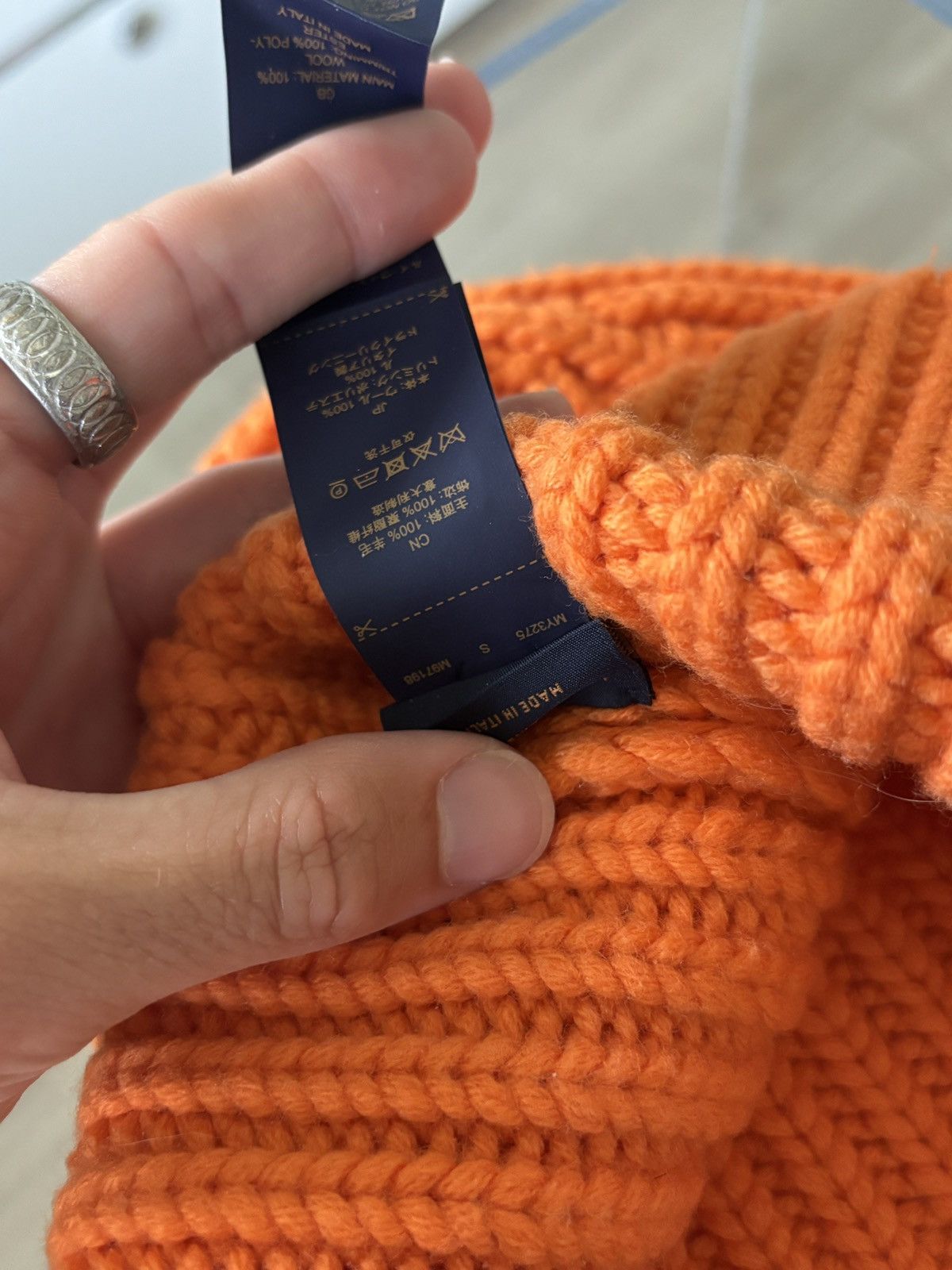 Louis Vuitton LV LOGO KNIT BEANIE ORANGE Size ONE SIZE - 8 Thumbnail