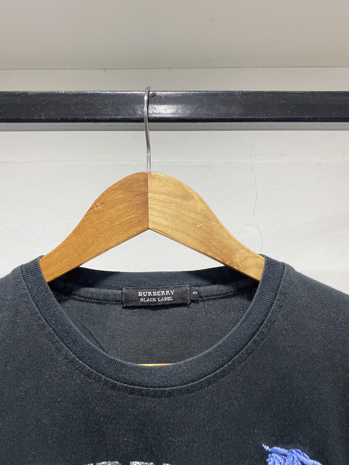 Burberry × Designer × Vintage Sick☠️ Burberry Black Label Spellout Tshirt Size US S / EU 44-46 / 1 - 4 Thumbnail