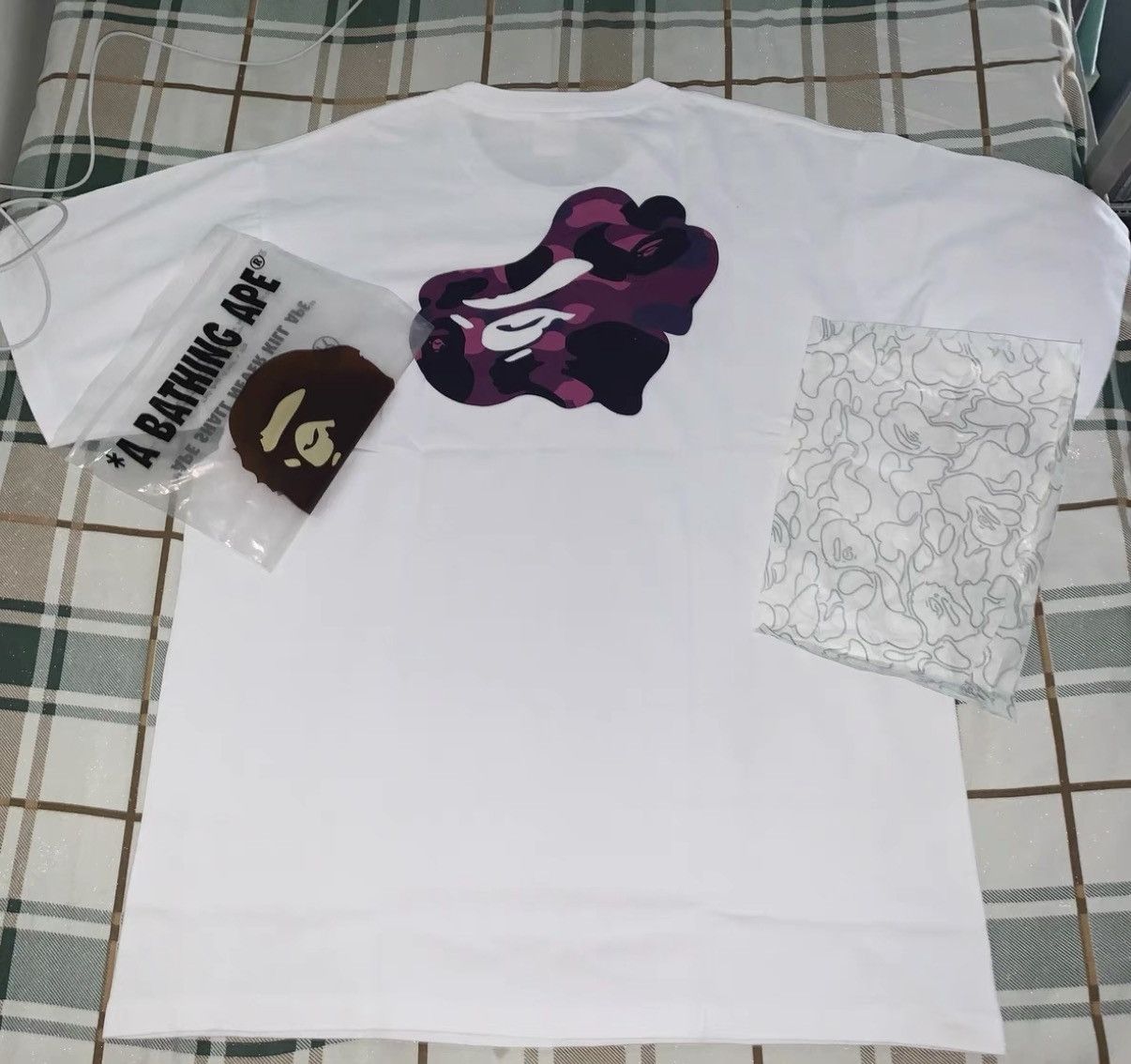 Bape BAPE OG Nigo era white short-sleeve tee Size US XL / EU 56 / 4 - 4 Thumbnail