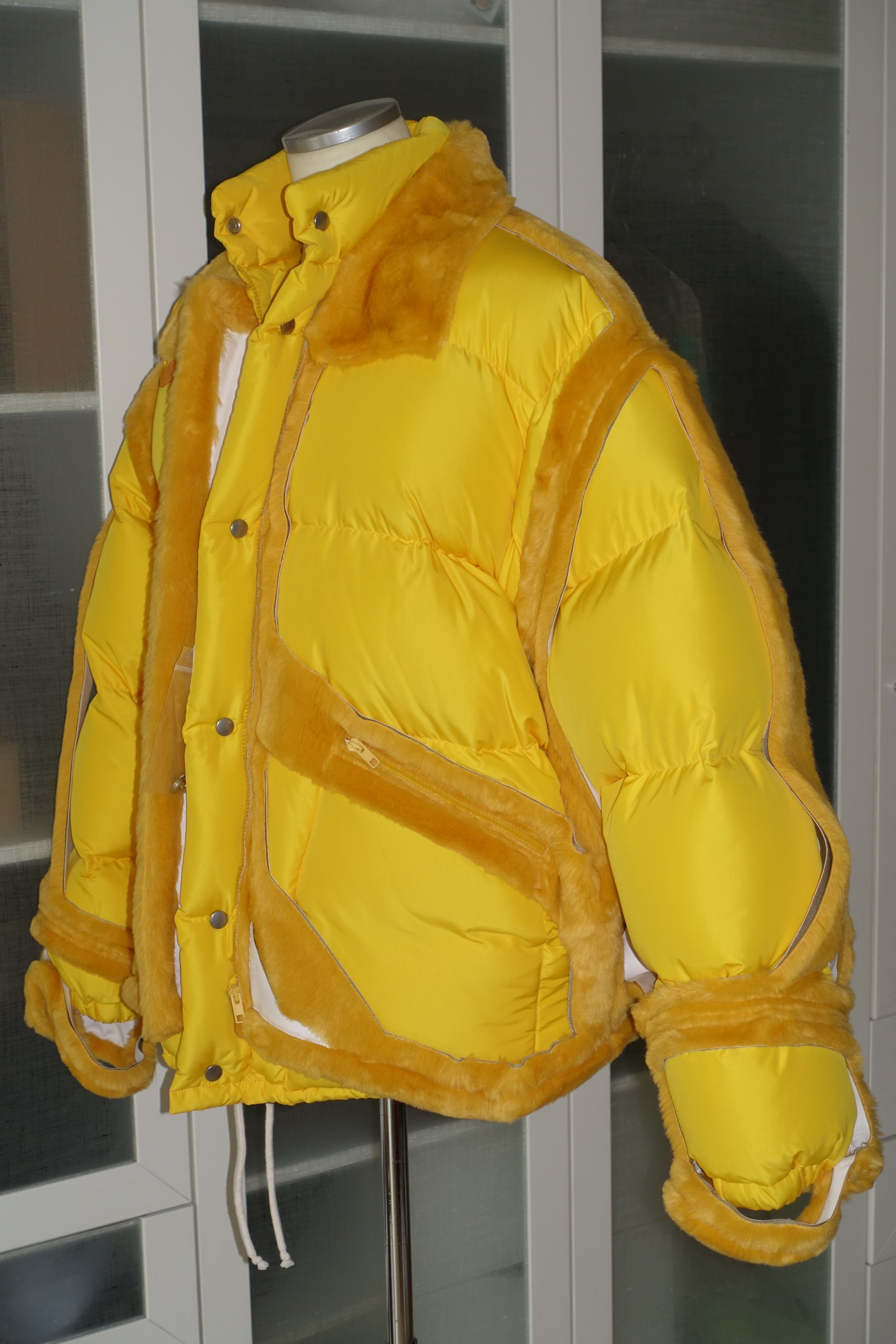 Maison Margiela down puffer jacket with fake fur trimming Size US M / EU 48-50 / 2 - 2 Thumbnail