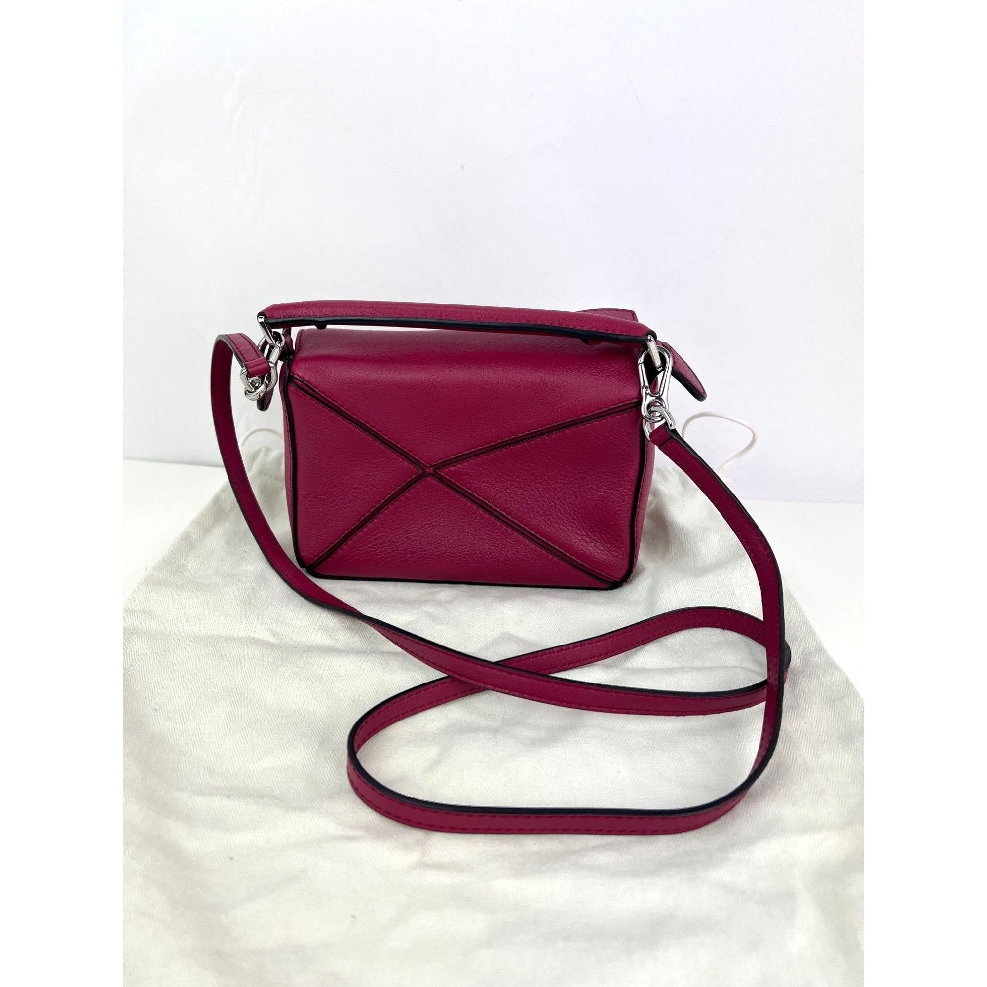 Loewe Loewe Calfskin Mini Crimson Puzzle Crossbody Hand Bag Size ONE SIZE - 2 Thumbnail
