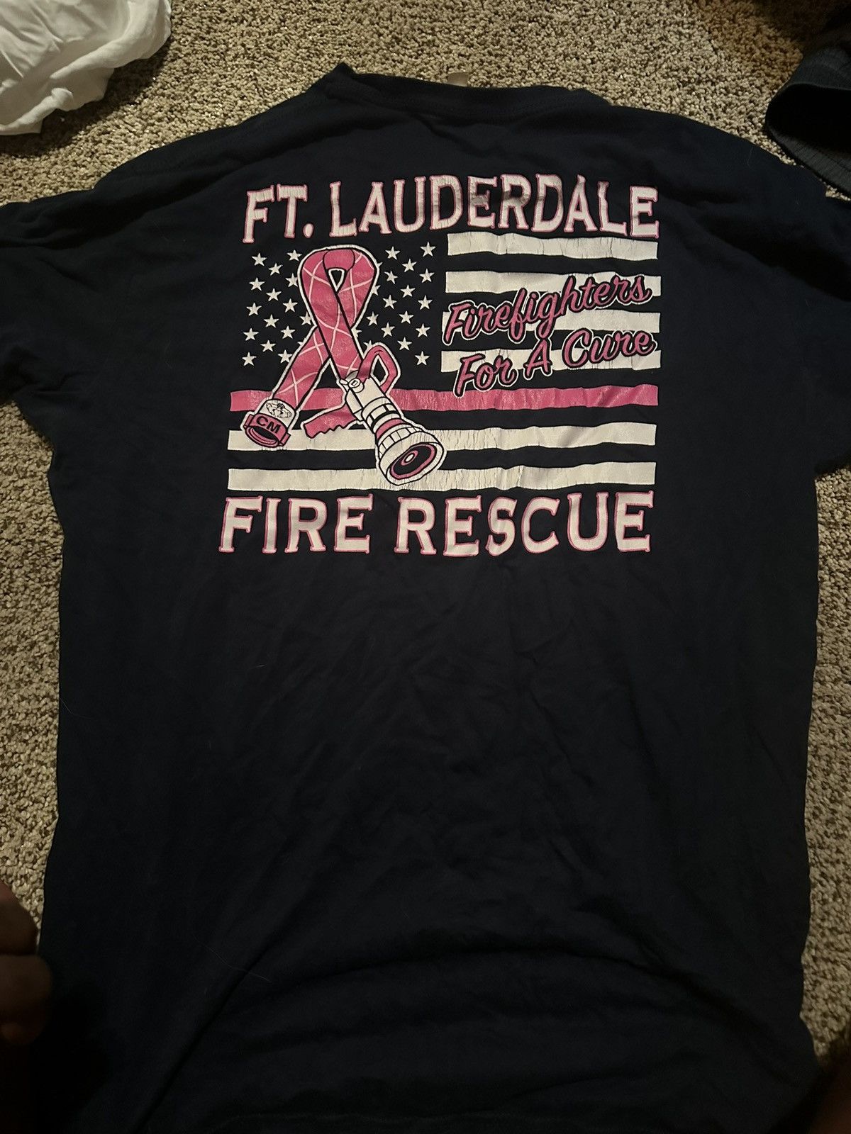 Vintage Breast Cancer Awareness Firefighter tee Size US L / EU 52-54 / 3 - 1 Thumbnail
