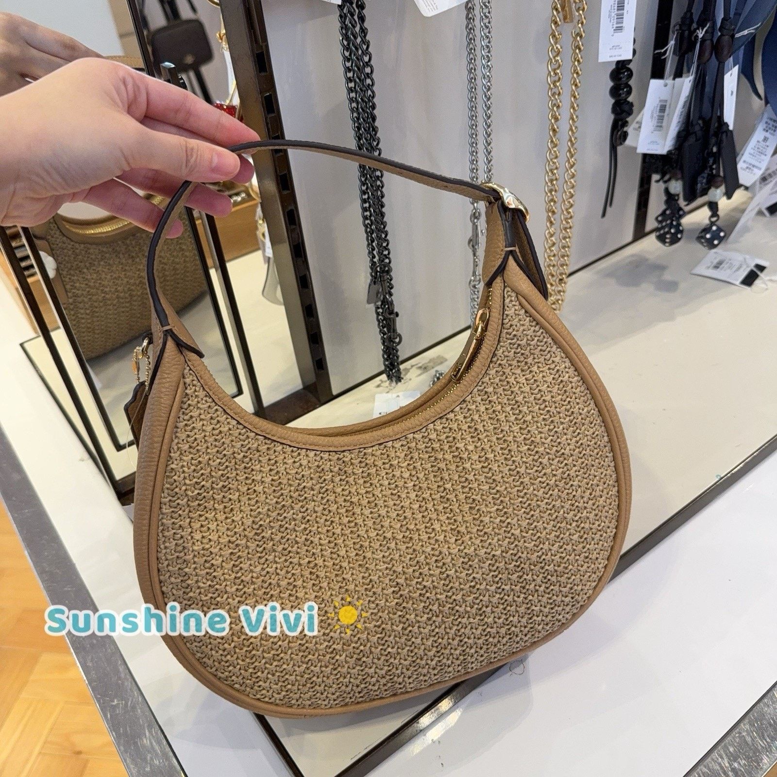 Coach NWT Coach Emily Shoulder Bag CDX20 Gold/Toast Straw leather Size ONE SIZE - 5 Thumbnail